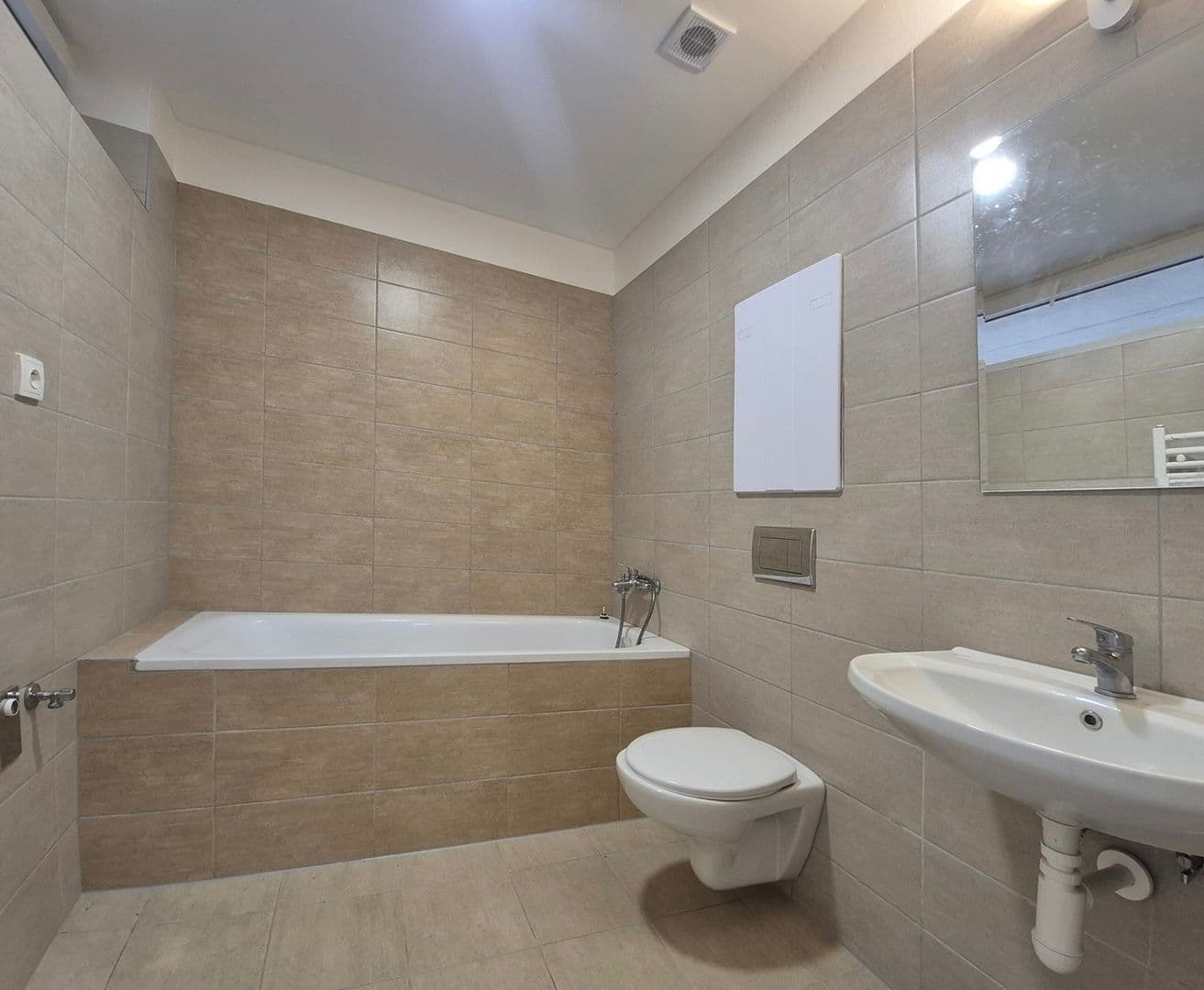 1 bedroom with open-plan kitchen flat to rent, 51 m², Říční, Svitavy, Pardubický Region 1 bedroom with open-plan kitchen flat to rent, 51 m², Říční, Svitavy, Pardubický Region