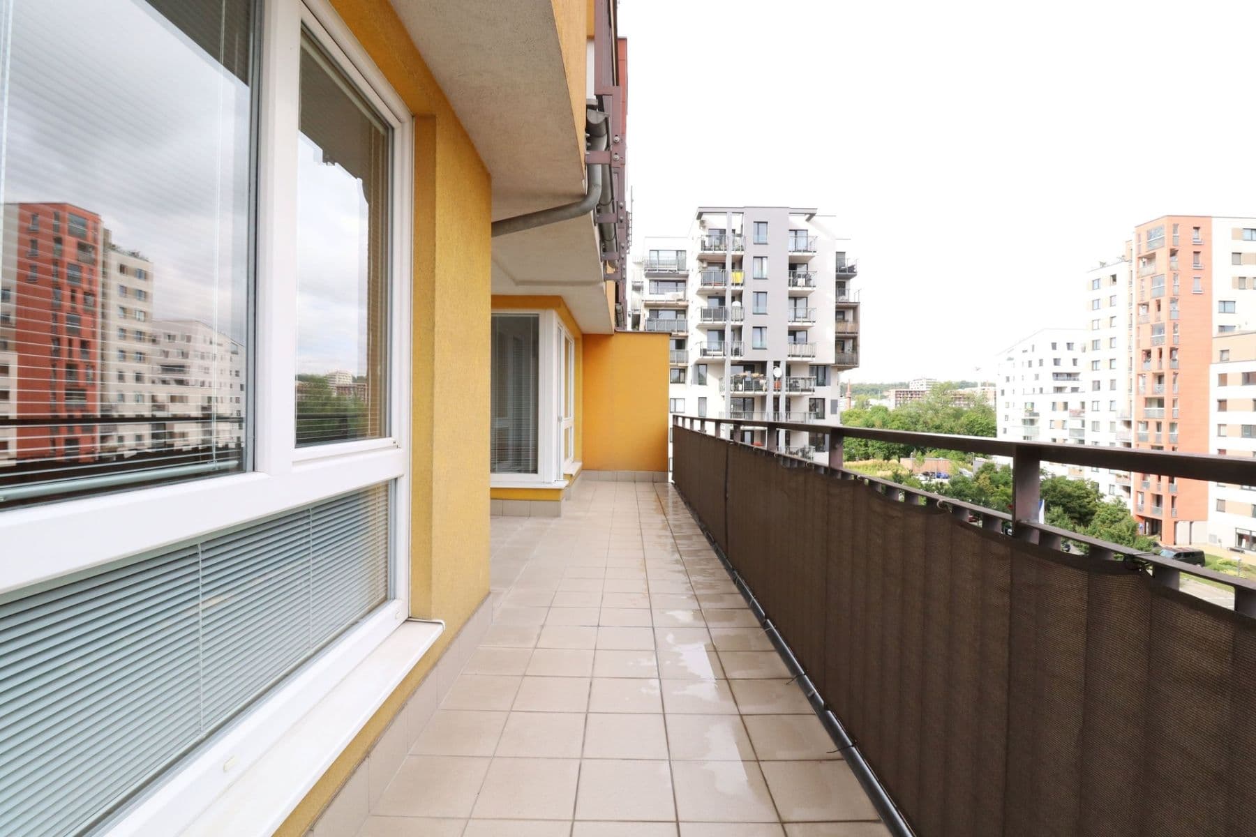 2 bedroom with open-plan kitchen flat to rent, 72 m², Pod Harfou, Prague, Prague 2 bedroom with open-plan kitchen flat to rent, 72 m², Pod Harfou, Prague, Prague