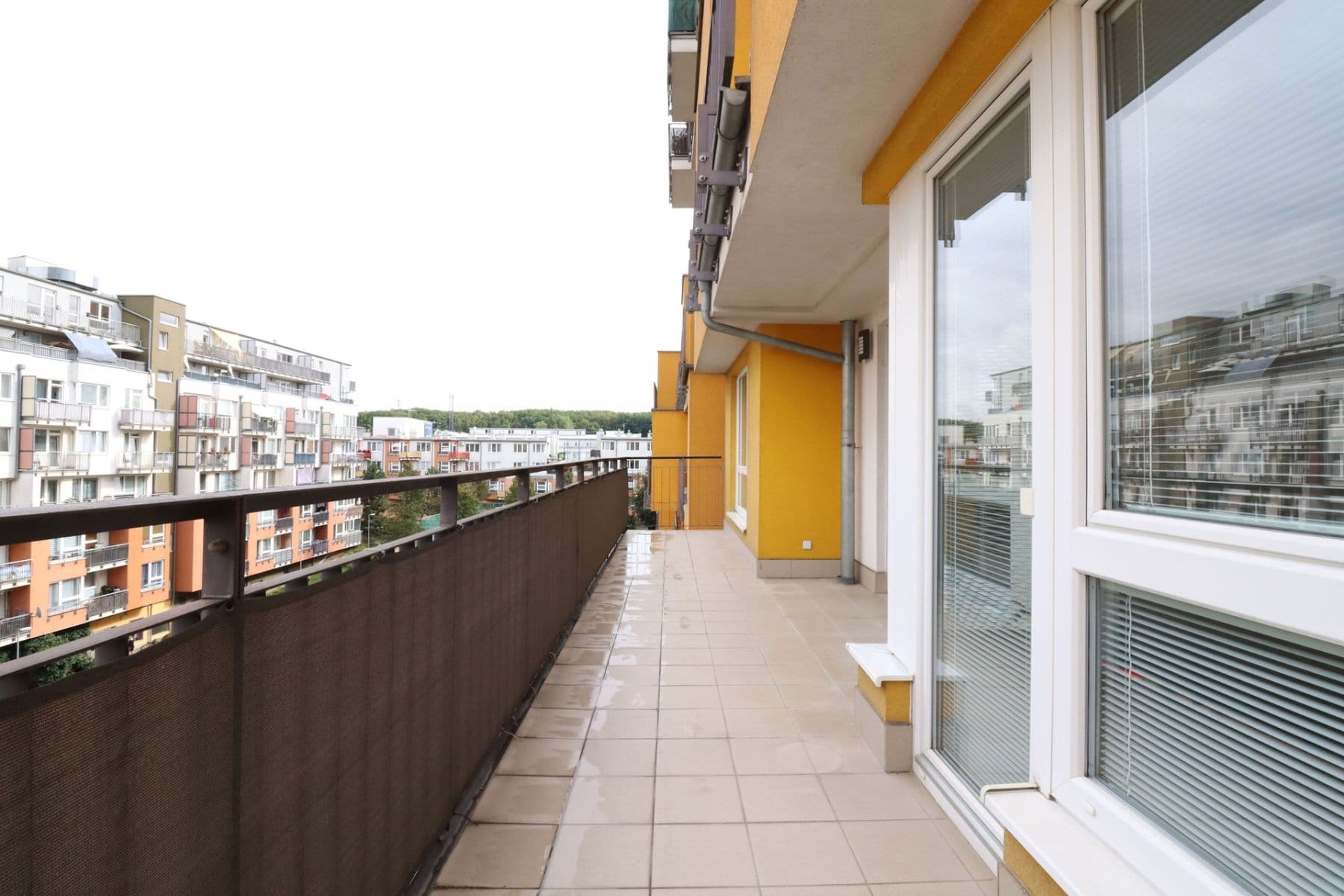 2 bedroom with open-plan kitchen flat to rent, 72 m², Pod Harfou, Prague, Prague 2 bedroom with open-plan kitchen flat to rent, 72 m², Pod Harfou, Prague, Prague