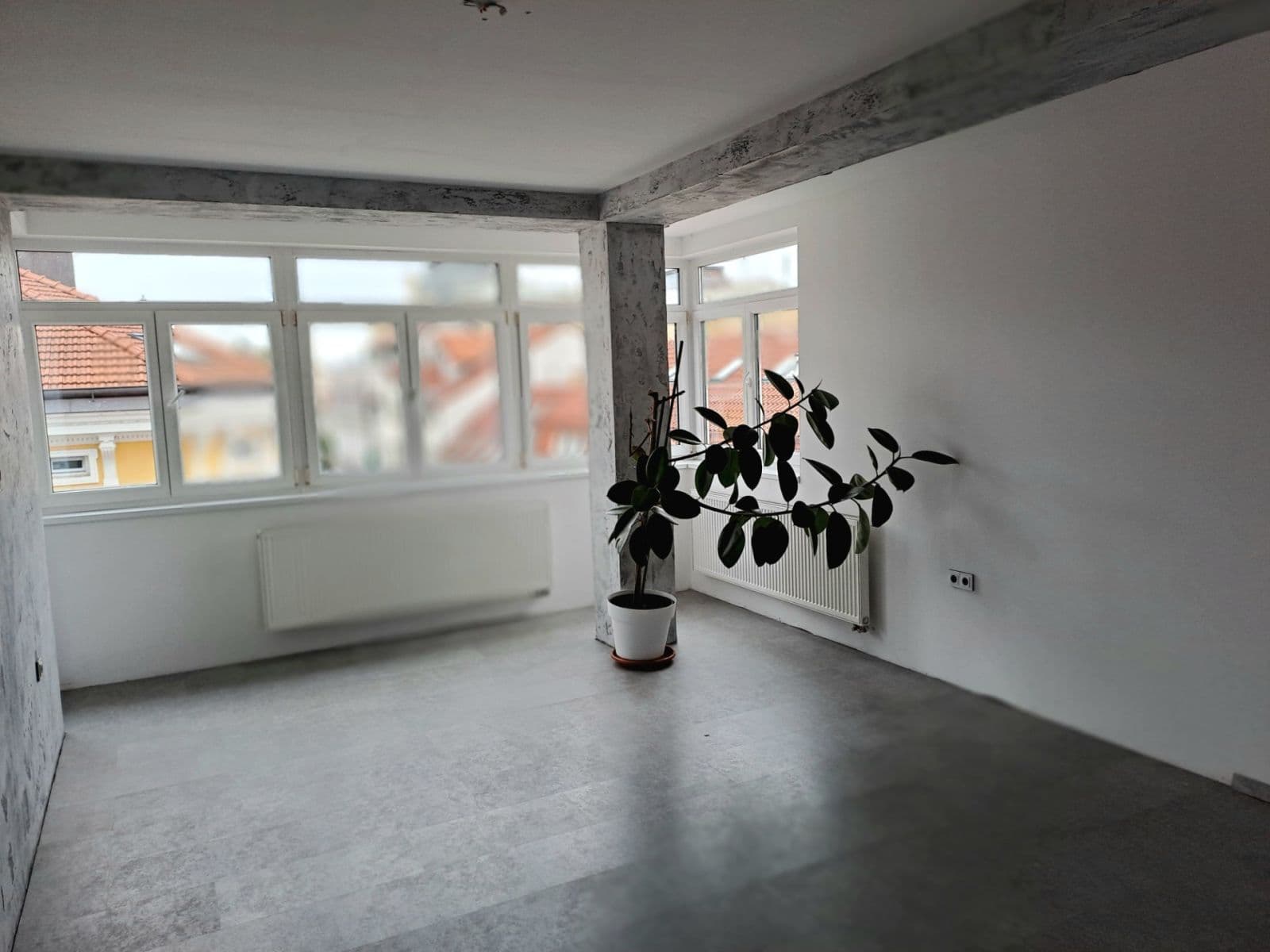 4 bedroom flat to rent, 107 m², Nová, České Budějovice, Jihočeský Region 4 bedroom flat to rent, 107 m², Nová, České Budějovice, Jihočeský Region
