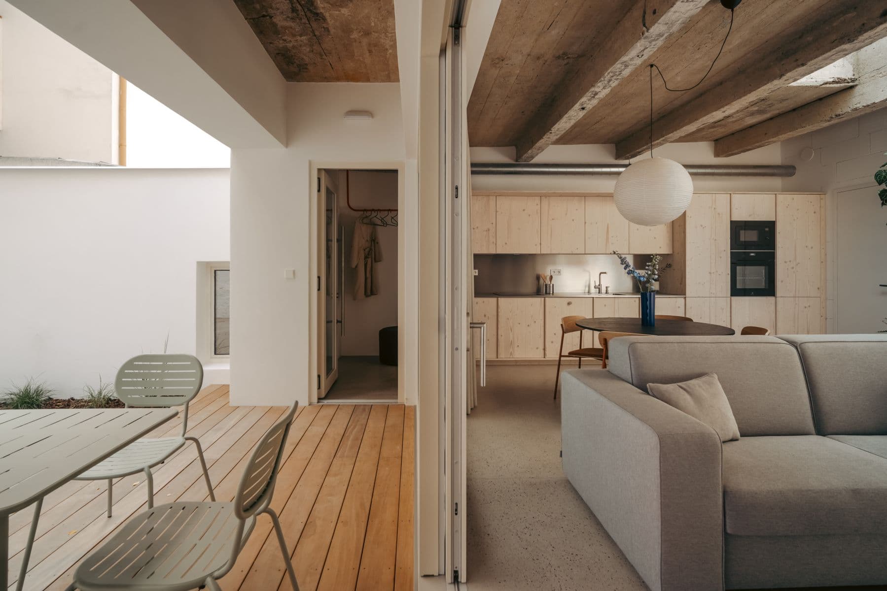 flat to rent, 80 m², Sevastopolská, Prague, Prague flat to rent, 80 m², Sevastopolská, Prague, Prague