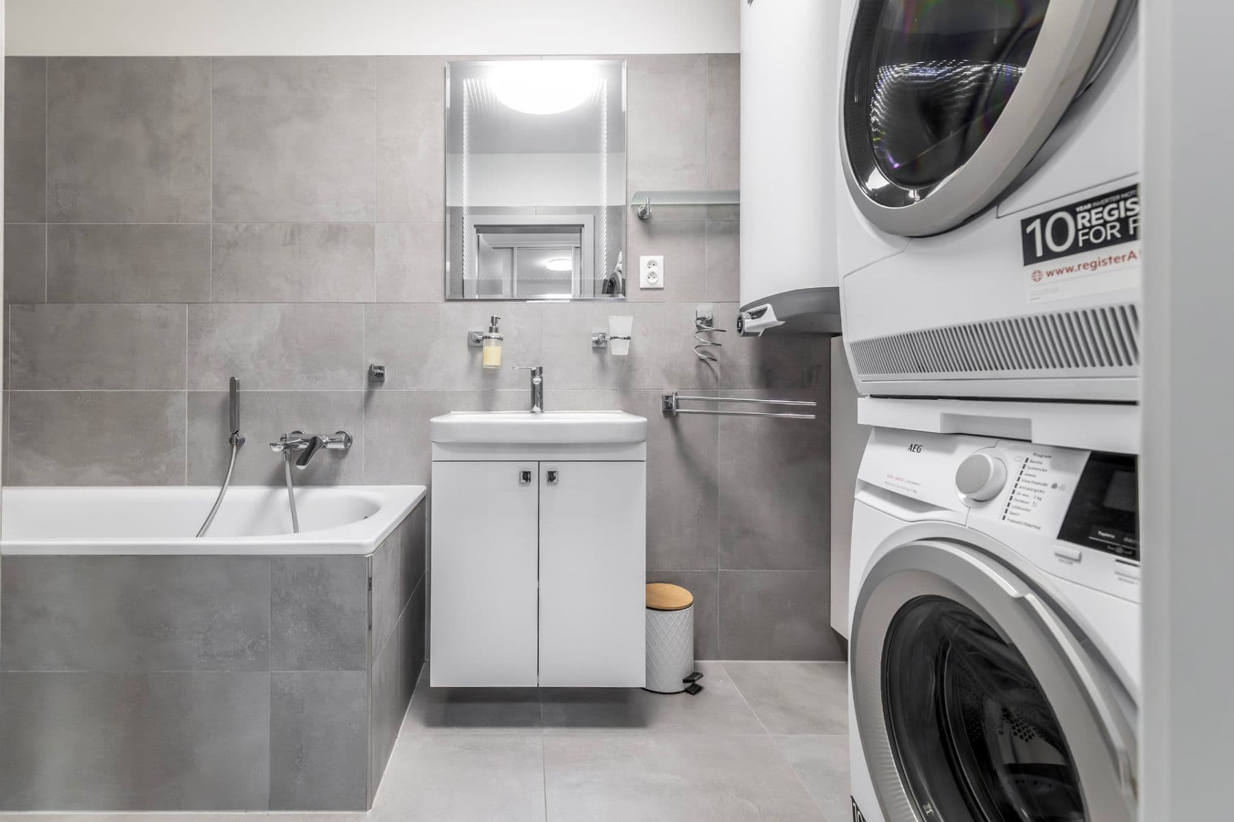 1 bedroom with open-plan kitchen flat for sale, 63 m², Nové Dvory-Podhůří, Frýdek-Místek, Moravskoslezský Region 1 bedroom with open-plan kitchen flat for sale, 63 m², Nové Dvory-Podhůří, Frýdek-Místek, Moravskoslezský Region