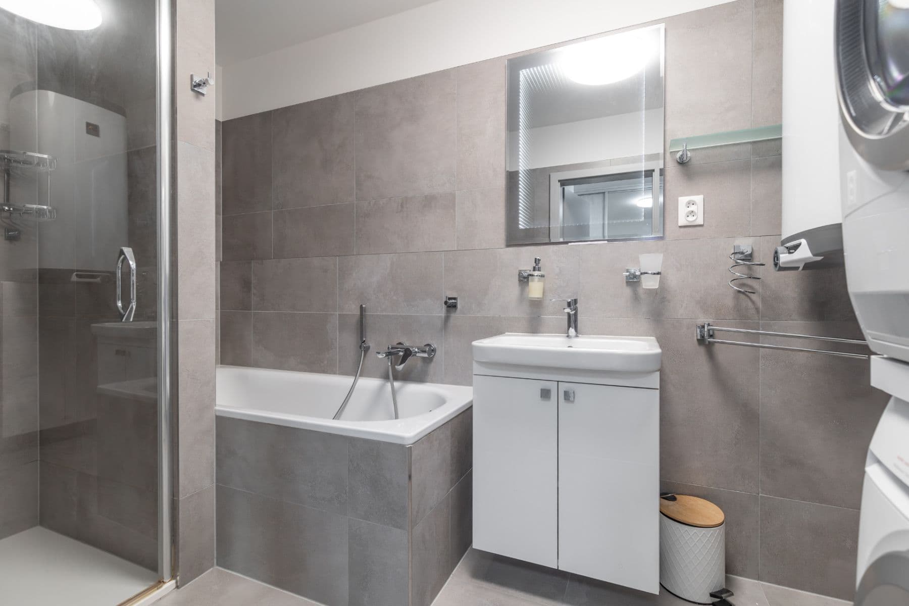 1 bedroom with open-plan kitchen flat for sale, 63 m², Nové Dvory-Podhůří, Frýdek-Místek, Moravskoslezský Region 1 bedroom with open-plan kitchen flat for sale, 63 m², Nové Dvory-Podhůří, Frýdek-Místek, Moravskoslezský Region