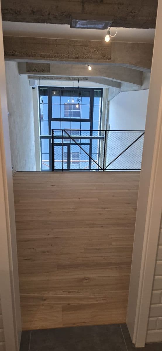 1 bedroom with open-plan kitchen flat to rent, 58 m², Kolbenova, Prague, Prague 1 bedroom with open-plan kitchen flat to rent, 58 m², Kolbenova, Prague, Prague