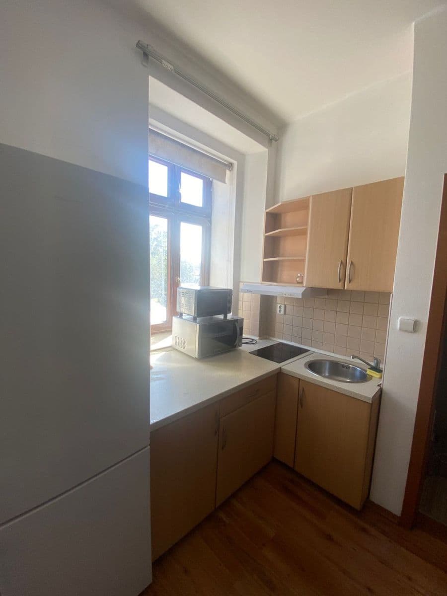 Studio flat to rent, 21 m², U Tvrze, Prague, Prague Studio flat to rent, 21 m², U Tvrze, Prague, Prague