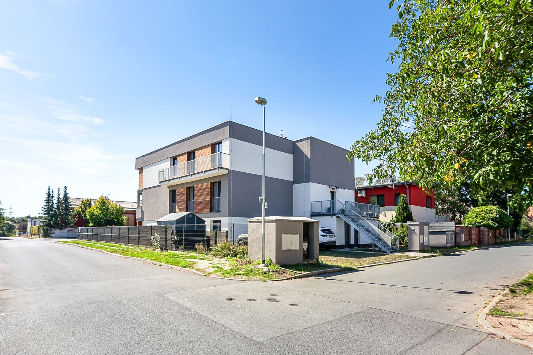 3 bedroom with open-plan kitchen flat for sale, 95 m², Nad Rybníčky, Prague, Prague 3 bedroom with open-plan kitchen flat for sale, 95 m², Nad Rybníčky, Prague, Prague