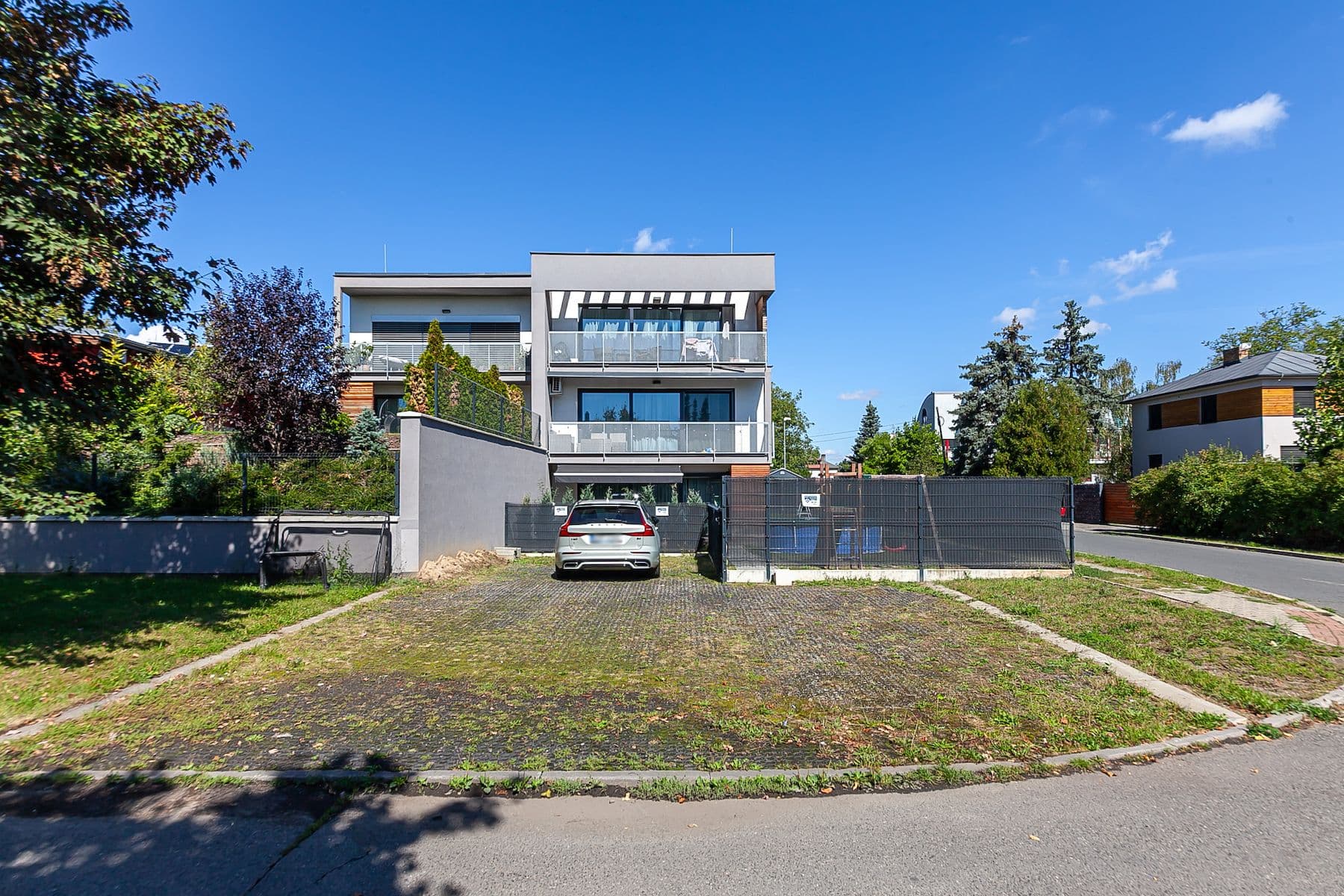 3 bedroom with open-plan kitchen flat for sale, 95 m², Nad Rybníčky, Prague, Prague 3 bedroom with open-plan kitchen flat for sale, 95 m², Nad Rybníčky, Prague, Prague