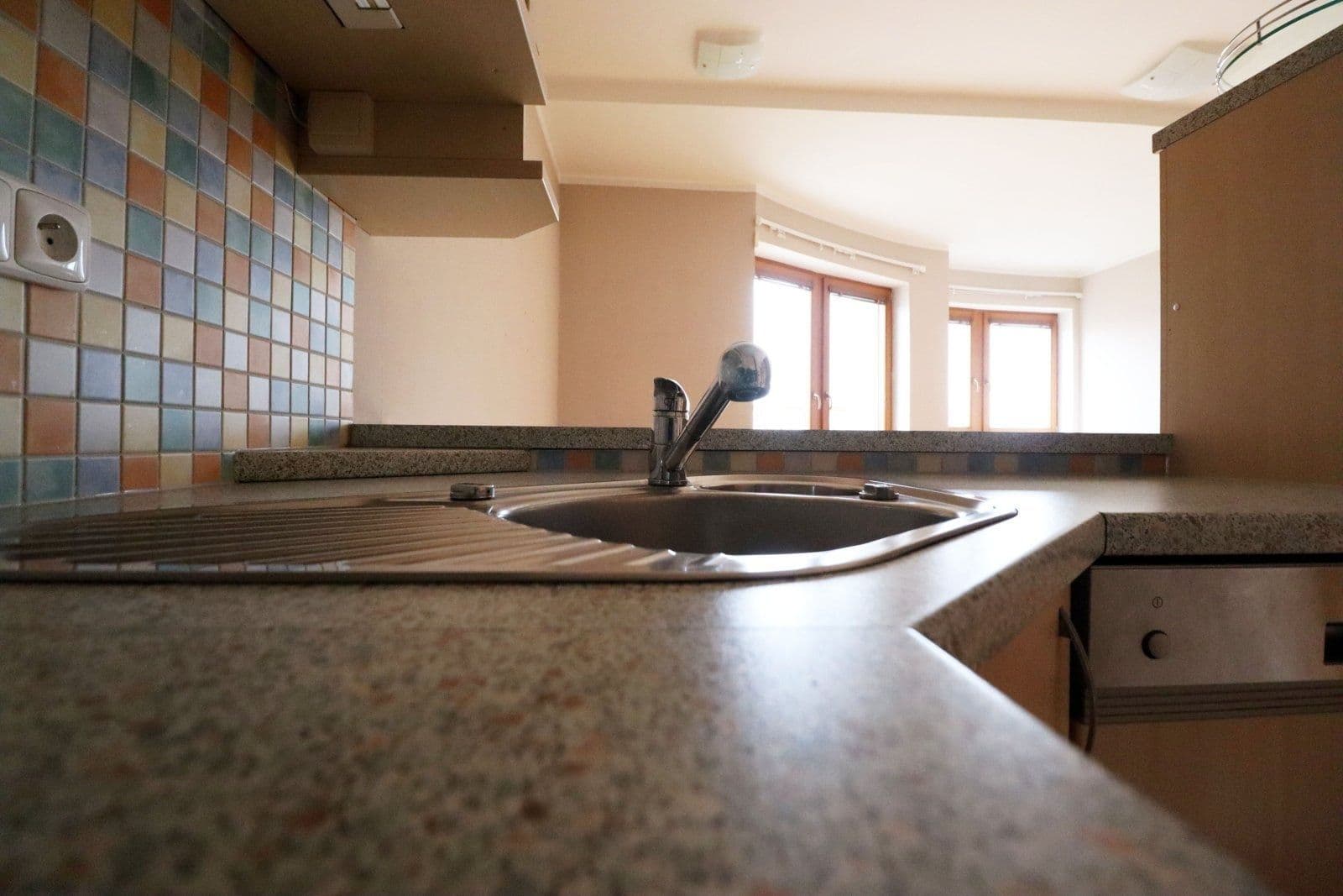 2 bedroom with open-plan kitchen flat to rent, 81 m², Hořelické náměstí, Rudná, Středočeský Region 2 bedroom with open-plan kitchen flat to rent, 81 m², Hořelické náměstí, Rudná, Středočeský Region