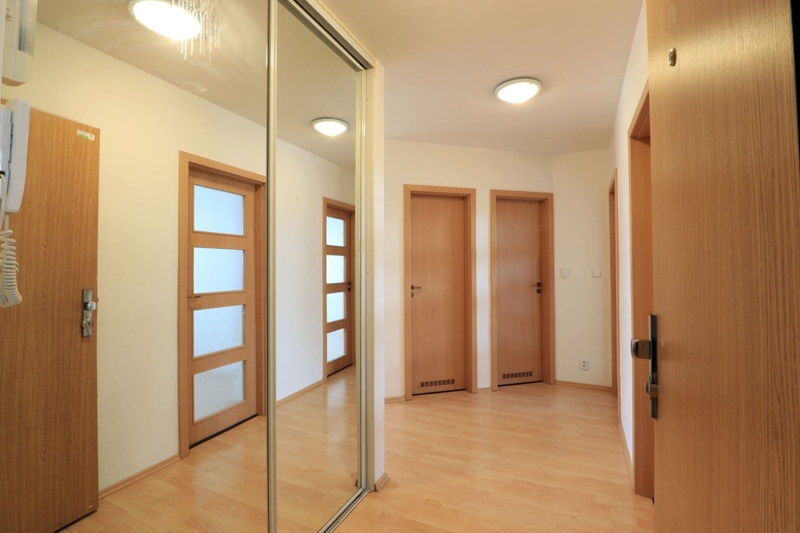 2 bedroom with open-plan kitchen flat to rent, 70 m², Štichova, Prague, Prague 2 bedroom with open-plan kitchen flat to rent, 70 m², Štichova, Prague, Prague