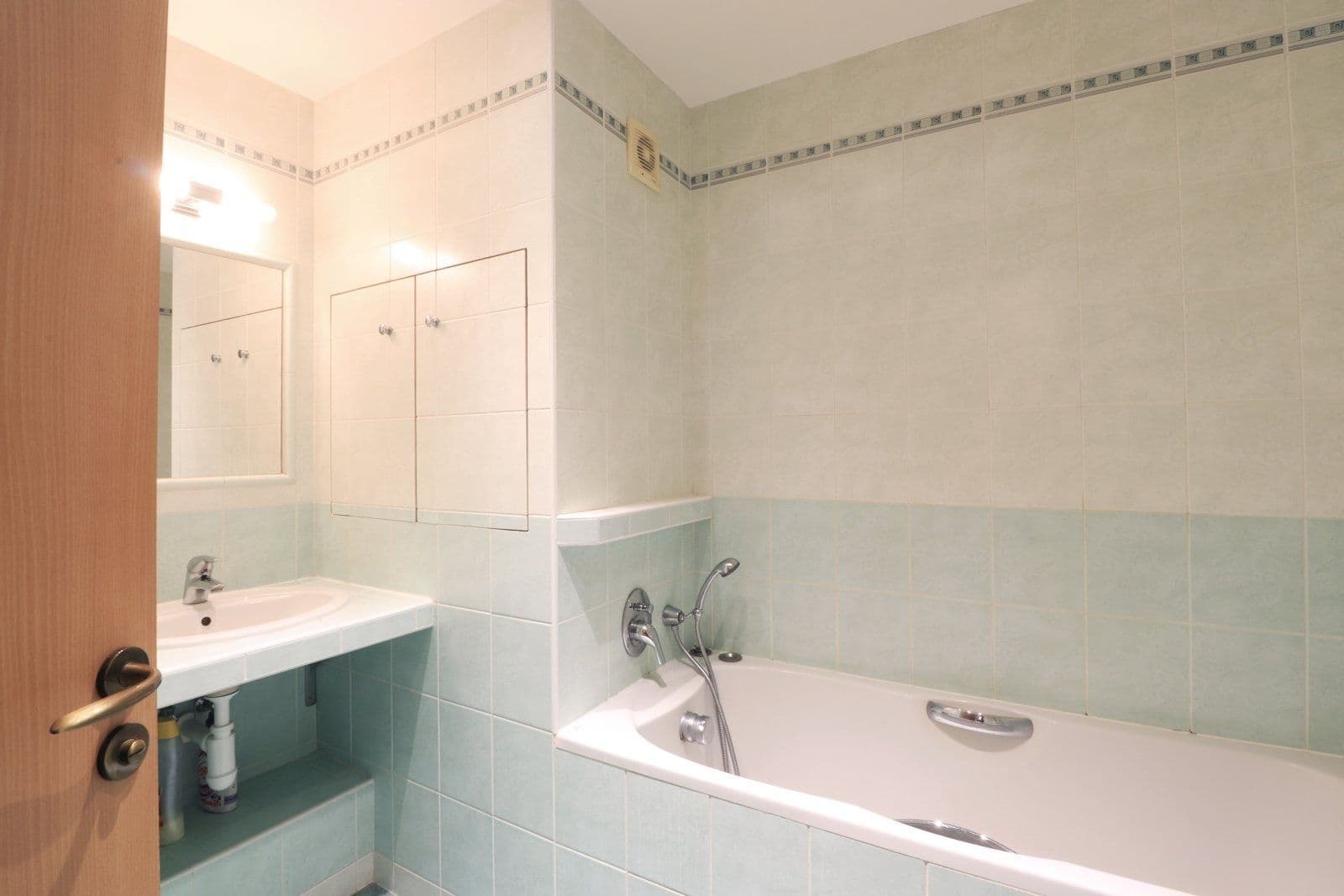 2 bedroom with open-plan kitchen flat to rent, 70 m², Štichova, Prague, Prague 2 bedroom with open-plan kitchen flat to rent, 70 m², Štichova, Prague, Prague