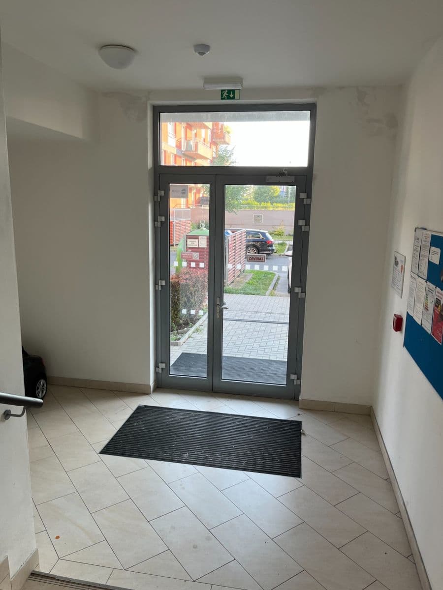 2 bedroom with open-plan kitchen flat for sale, 94 m², Sazovická, Prague, Prague 2 bedroom with open-plan kitchen flat for sale, 94 m², Sazovická, Prague, Prague
