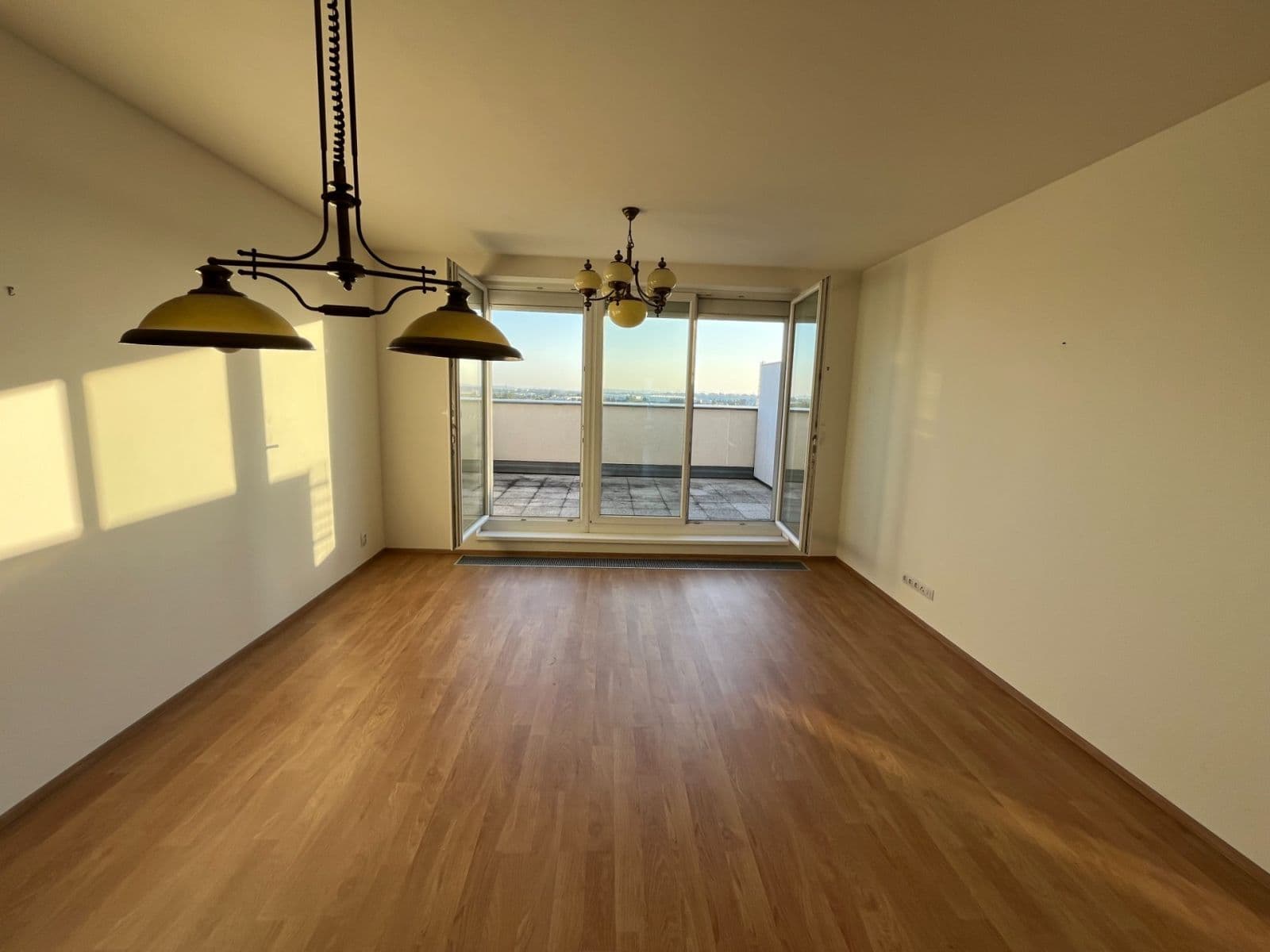 2 bedroom with open-plan kitchen flat for sale, 94 m², Sazovická, Prague, Prague 2 bedroom with open-plan kitchen flat for sale, 94 m², Sazovická, Prague, Prague