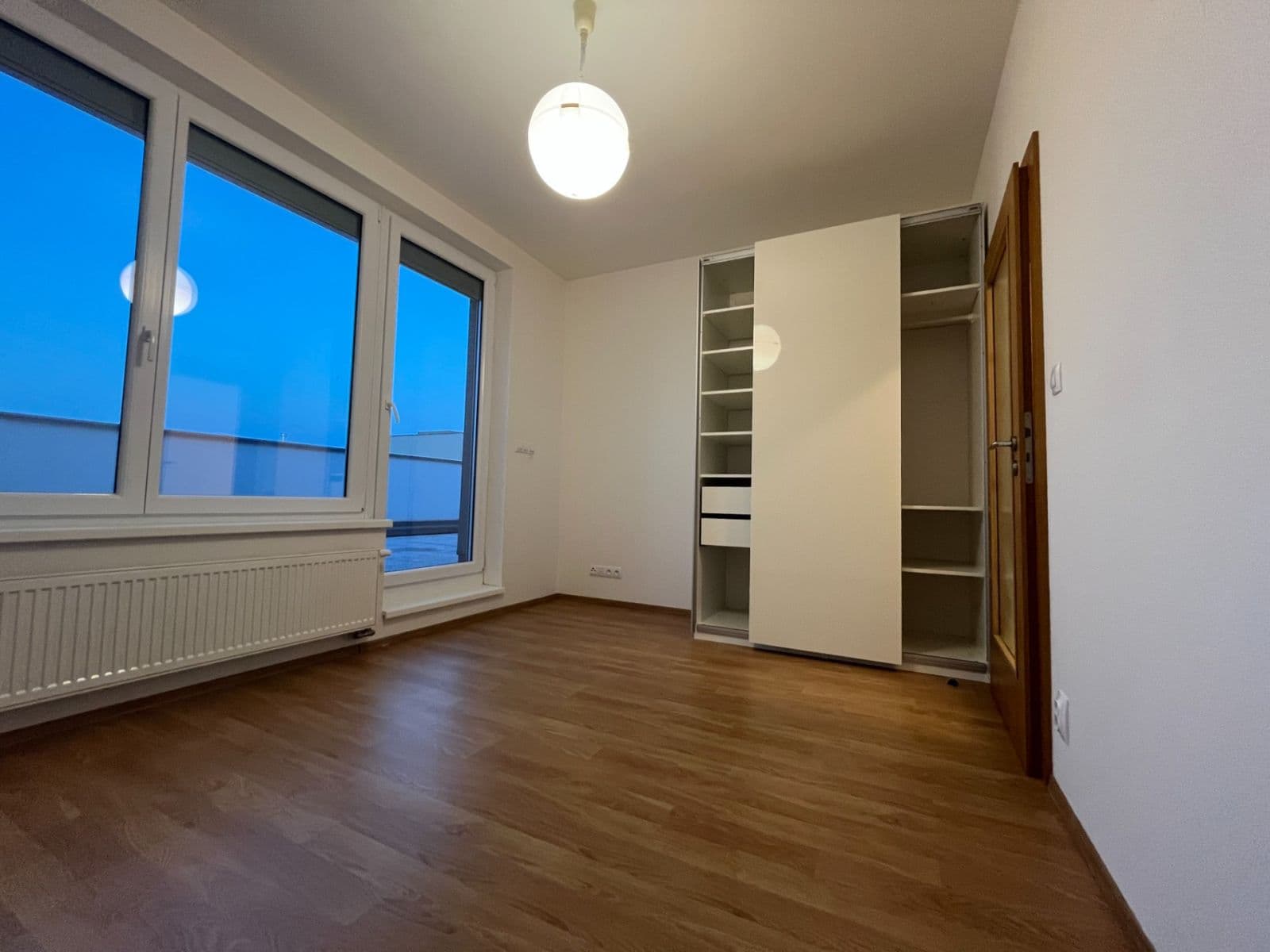 2 bedroom with open-plan kitchen flat for sale, 94 m², Sazovická, Prague, Prague 2 bedroom with open-plan kitchen flat for sale, 94 m², Sazovická, Prague, Prague
