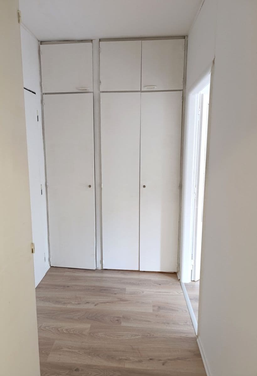 1 bedroom with open-plan kitchen flat to rent, 38 m², Sládkovičova, Prague, Prague 1 bedroom with open-plan kitchen flat to rent, 38 m², Sládkovičova, Prague, Prague