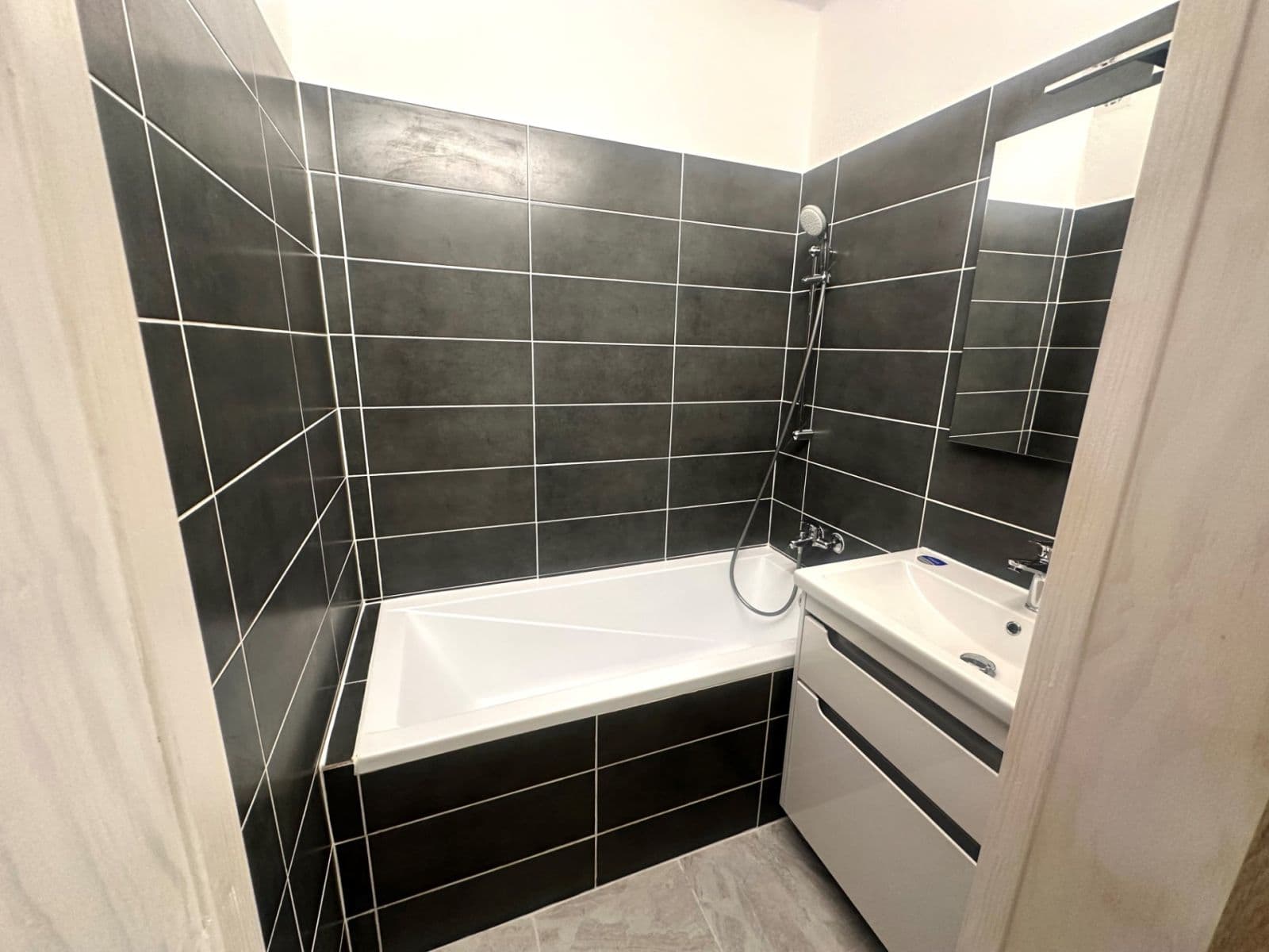 Small studio flat for sale, 34 m², Na Výsluní, Dubá, Liberecký Region Small studio flat for sale, 34 m², Na Výsluní, Dubá, Liberecký Region