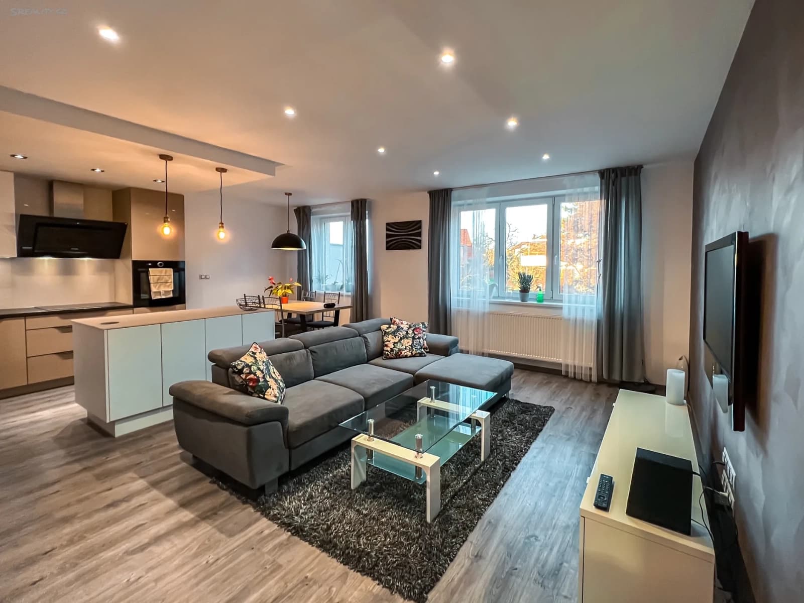 2 bedroom with open-plan kitchen flat for sale, 85 m², Pod Krocínkou, Prague, Prague 2 bedroom with open-plan kitchen flat for sale, 85 m², Pod Krocínkou, Prague, Prague