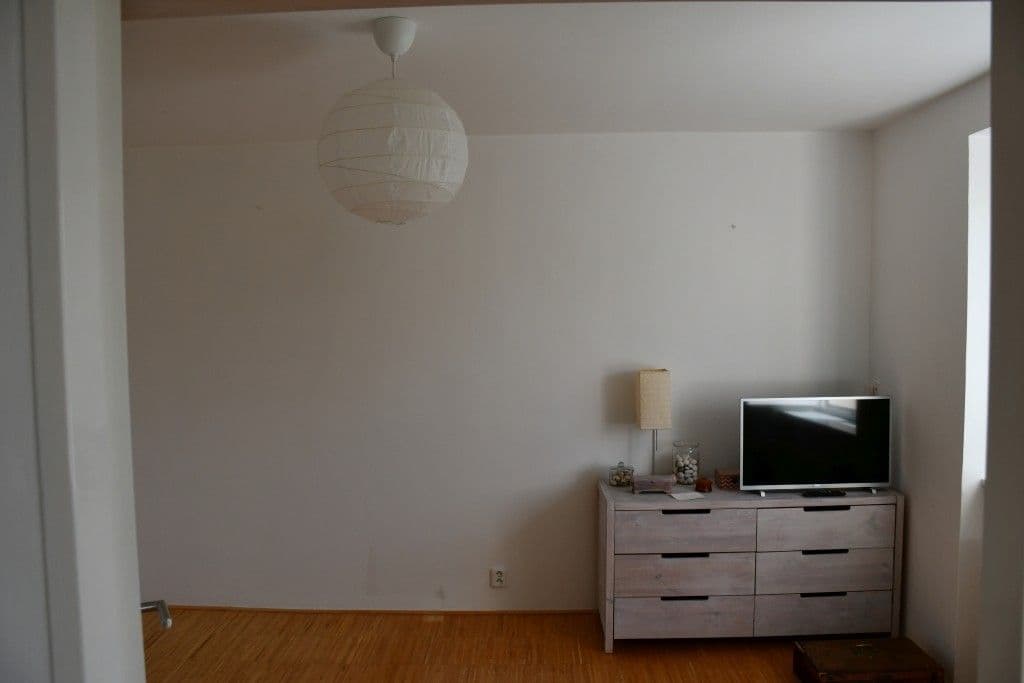 1 bedroom flat to rent, 32 m², Sibiřská, Brno, Jihomoravský Region 1 bedroom flat to rent, 32 m², Sibiřská, Brno, Jihomoravský Region