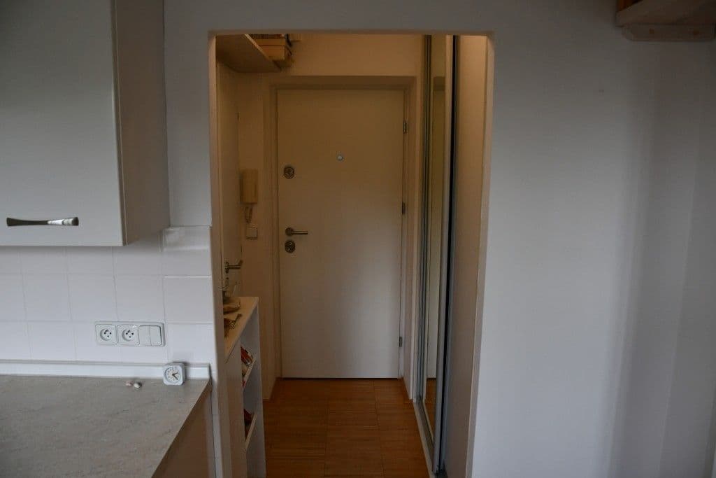 1 bedroom flat to rent, 32 m², Sibiřská, Brno, Jihomoravský Region 1 bedroom flat to rent, 32 m², Sibiřská, Brno, Jihomoravský Region