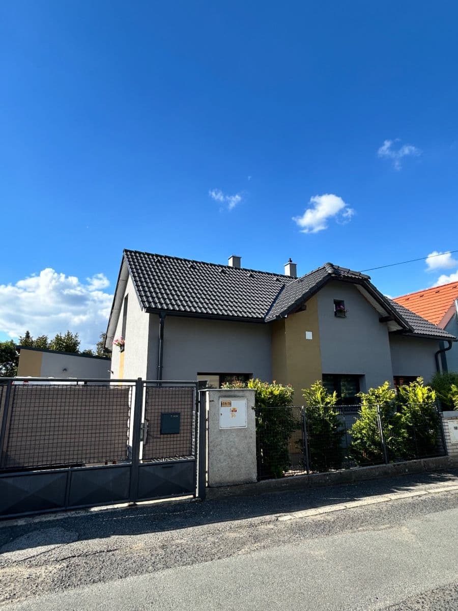 house for sale, 120 m², 1. máje, Neratovice, Středočeský Region house for sale, 120 m², 1. máje, Neratovice, Středočeský Region