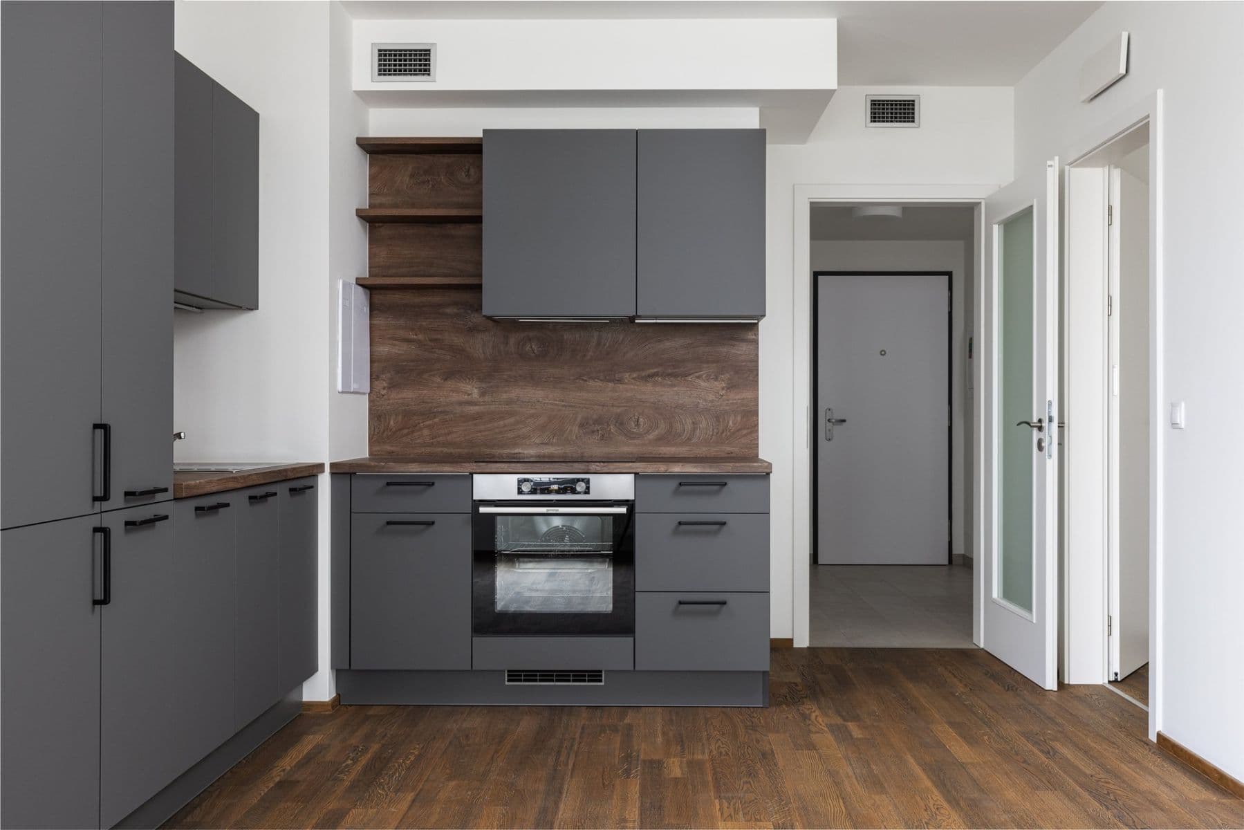 1 bedroom with open-plan kitchen flat to rent, 52 m², Smržových, Prague, Prague 1 bedroom with open-plan kitchen flat to rent, 52 m², Smržových, Prague, Prague