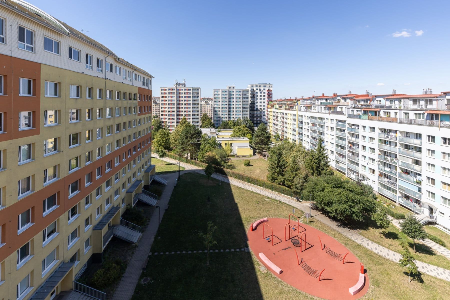 2 bedroom with open-plan kitchen flat to rent, 85 m², Ivančická, Prague, Prague 2 bedroom with open-plan kitchen flat to rent, 85 m², Ivančická, Prague, Prague