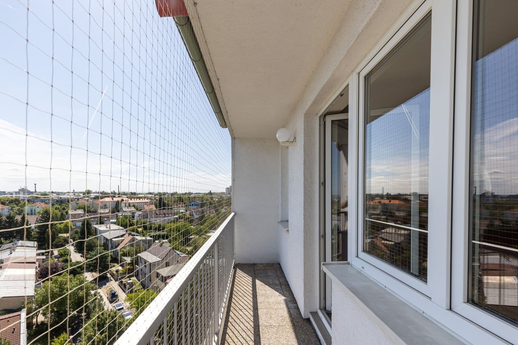 2 bedroom with open-plan kitchen flat to rent, 85 m², Ivančická, Prague, Prague 2 bedroom with open-plan kitchen flat to rent, 85 m², Ivančická, Prague, Prague