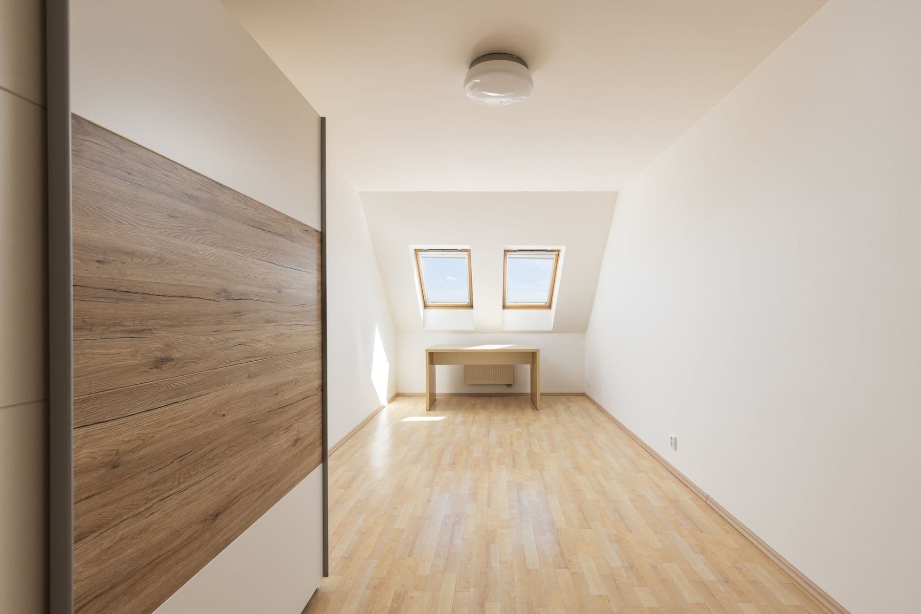 2 bedroom with open-plan kitchen flat to rent, 85 m², Ivančická, Prague, Prague 2 bedroom with open-plan kitchen flat to rent, 85 m², Ivančická, Prague, Prague