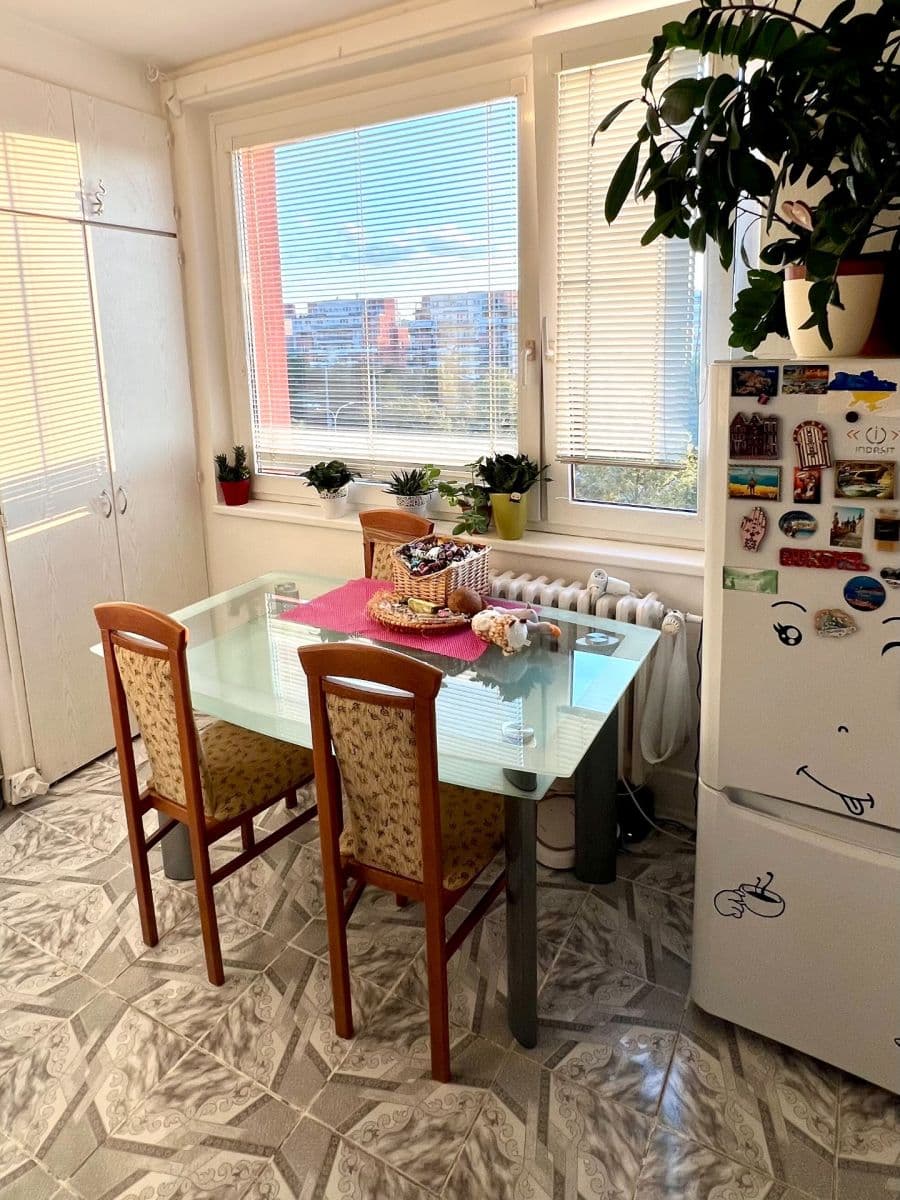 2 bedroom flat for sale, 62 m², Tupolevova, Prague, Prague 2 bedroom flat for sale, 62 m², Tupolevova, Prague, Prague