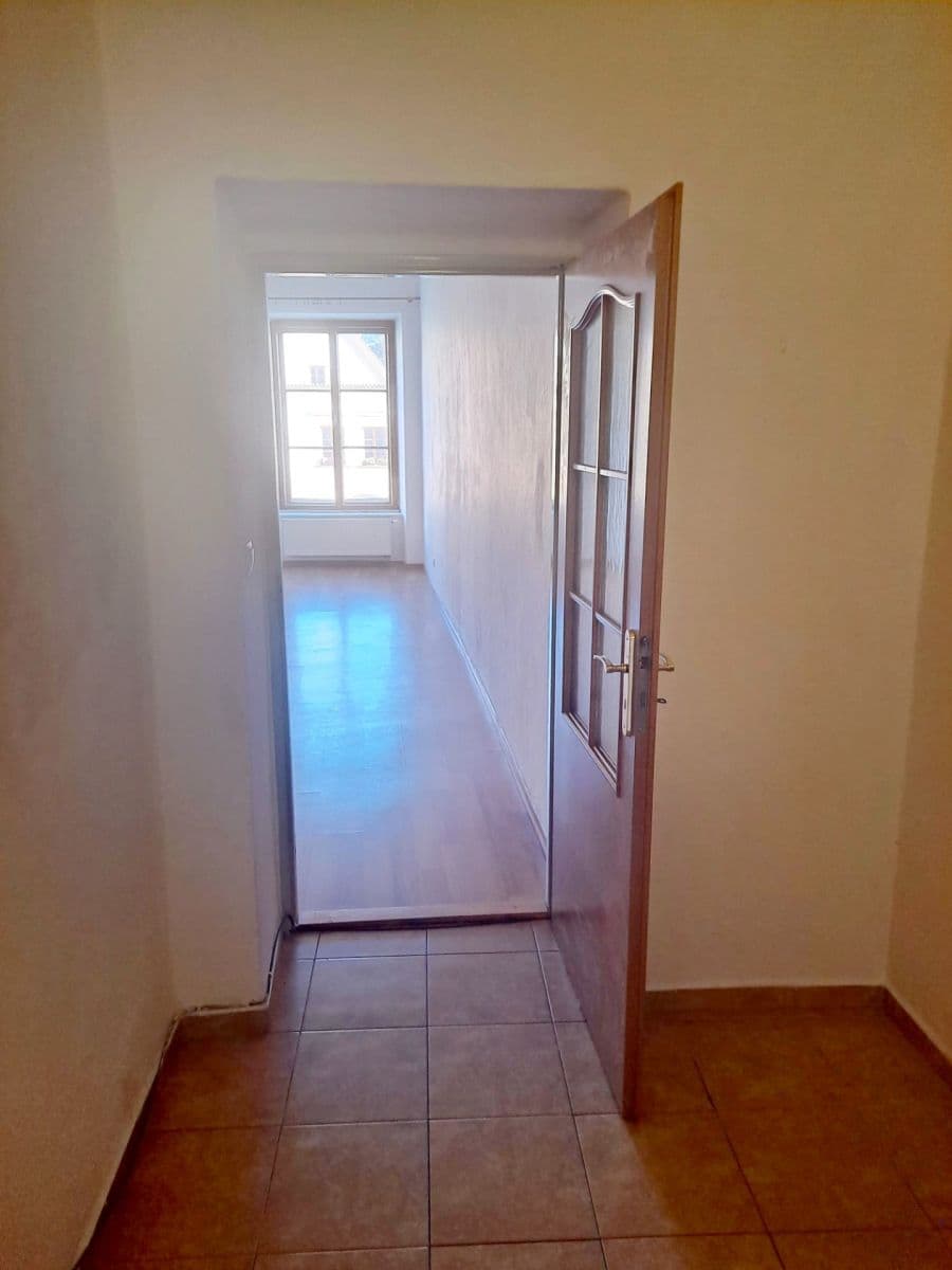 1 bedroom with open-plan kitchen flat to rent, 65 m², Husova, Třeboň, Jihočeský Region 1 bedroom with open-plan kitchen flat to rent, 65 m², Husova, Třeboň, Jihočeský Region