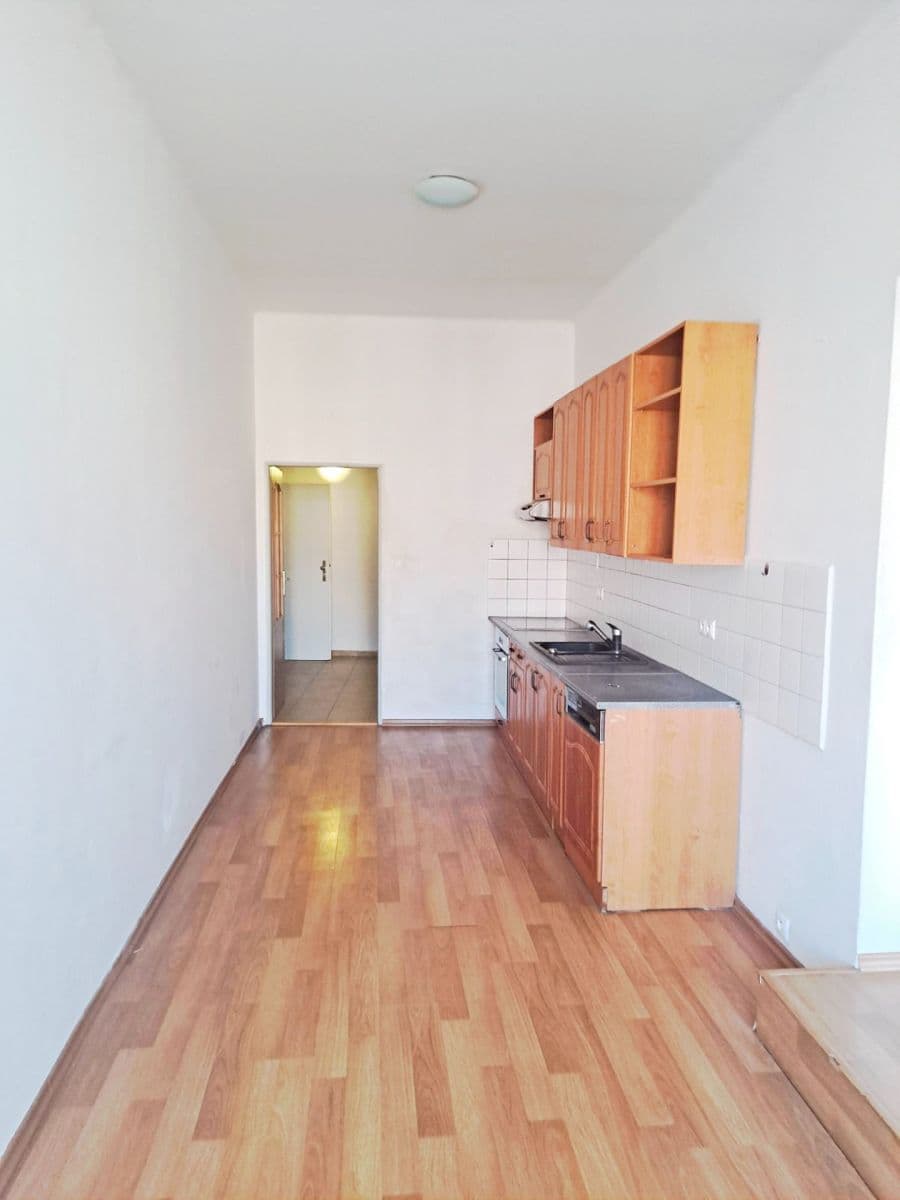 1 bedroom with open-plan kitchen flat to rent, 65 m², Husova, Třeboň, Jihočeský Region 1 bedroom with open-plan kitchen flat to rent, 65 m², Husova, Třeboň, Jihočeský Region