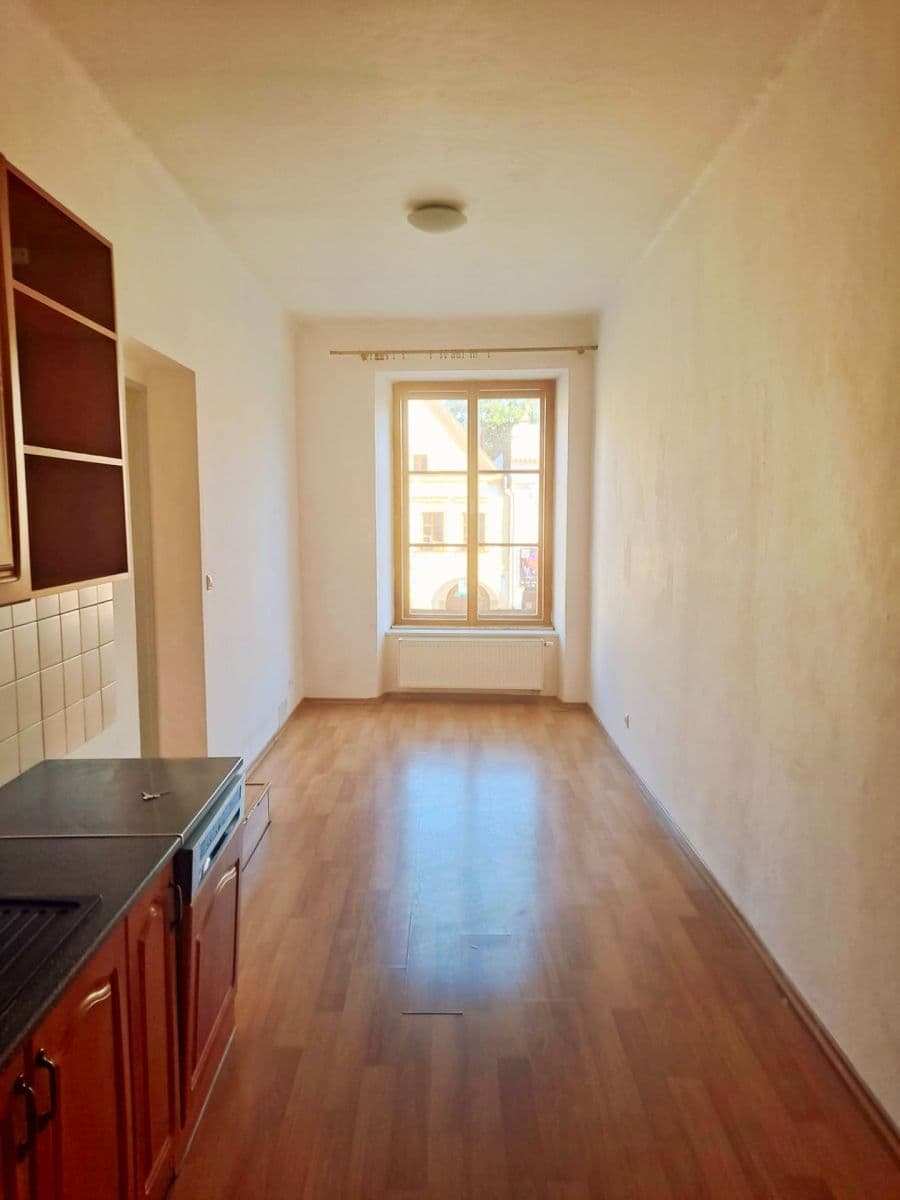 1 bedroom with open-plan kitchen flat to rent, 65 m², Husova, Třeboň, Jihočeský Region 1 bedroom with open-plan kitchen flat to rent, 65 m², Husova, Třeboň, Jihočeský Region