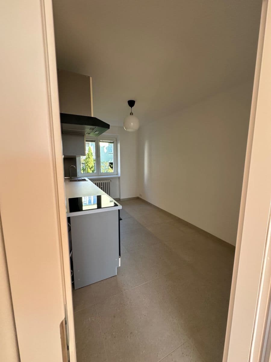 2 bedroom flat to rent, 60 m², Klecany, Středočeský Region 2 bedroom flat to rent, 60 m², Klecany, Středočeský Region