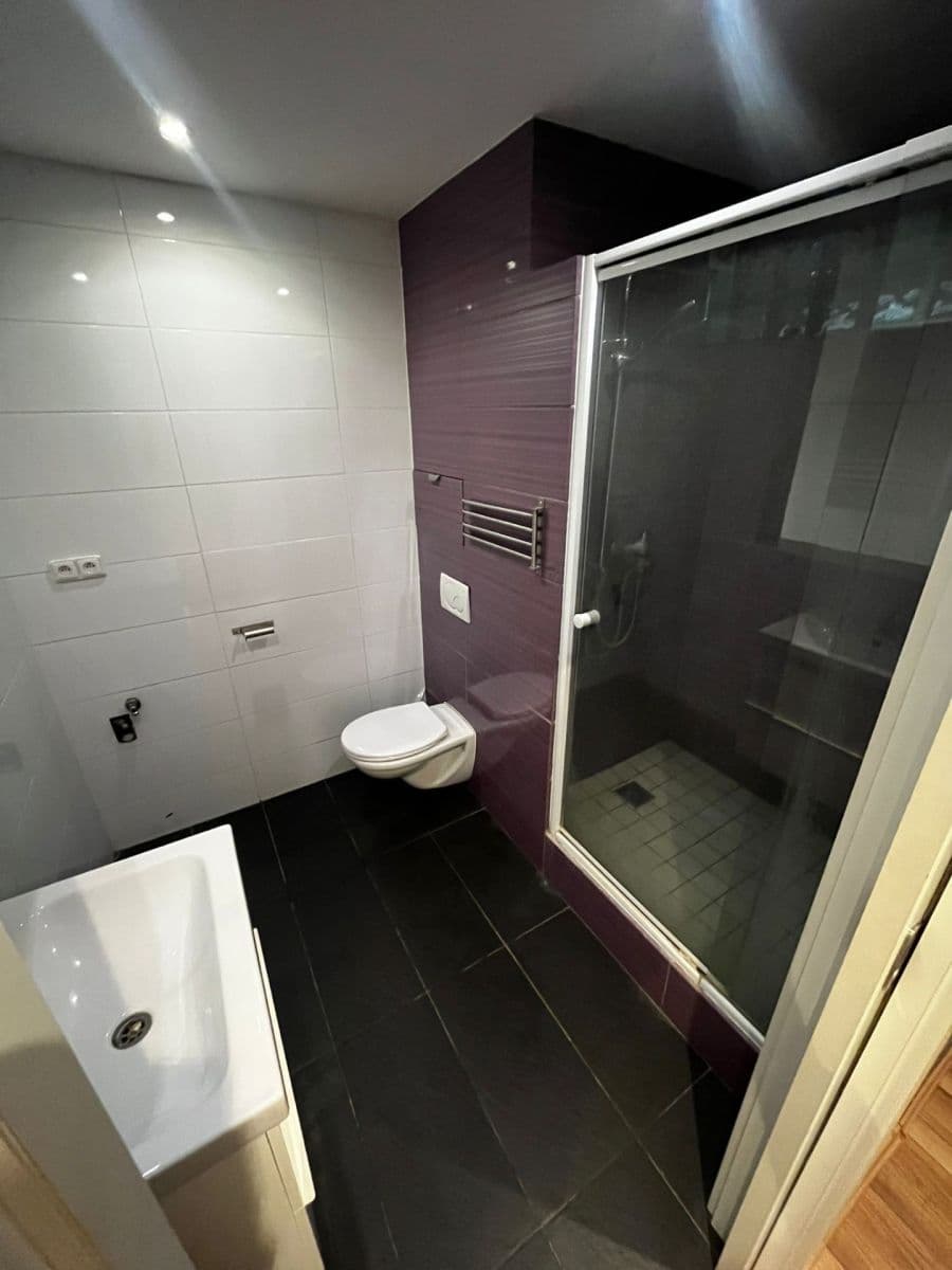 1 bedroom with open-plan kitchen flat for sale, 39 m², sídl. Hůrka, Kralupy nad Vltavou, Středočeský Region 1 bedroom with open-plan kitchen flat for sale, 39 m², sídl. Hůrka, Kralupy nad Vltavou, Středočeský Region