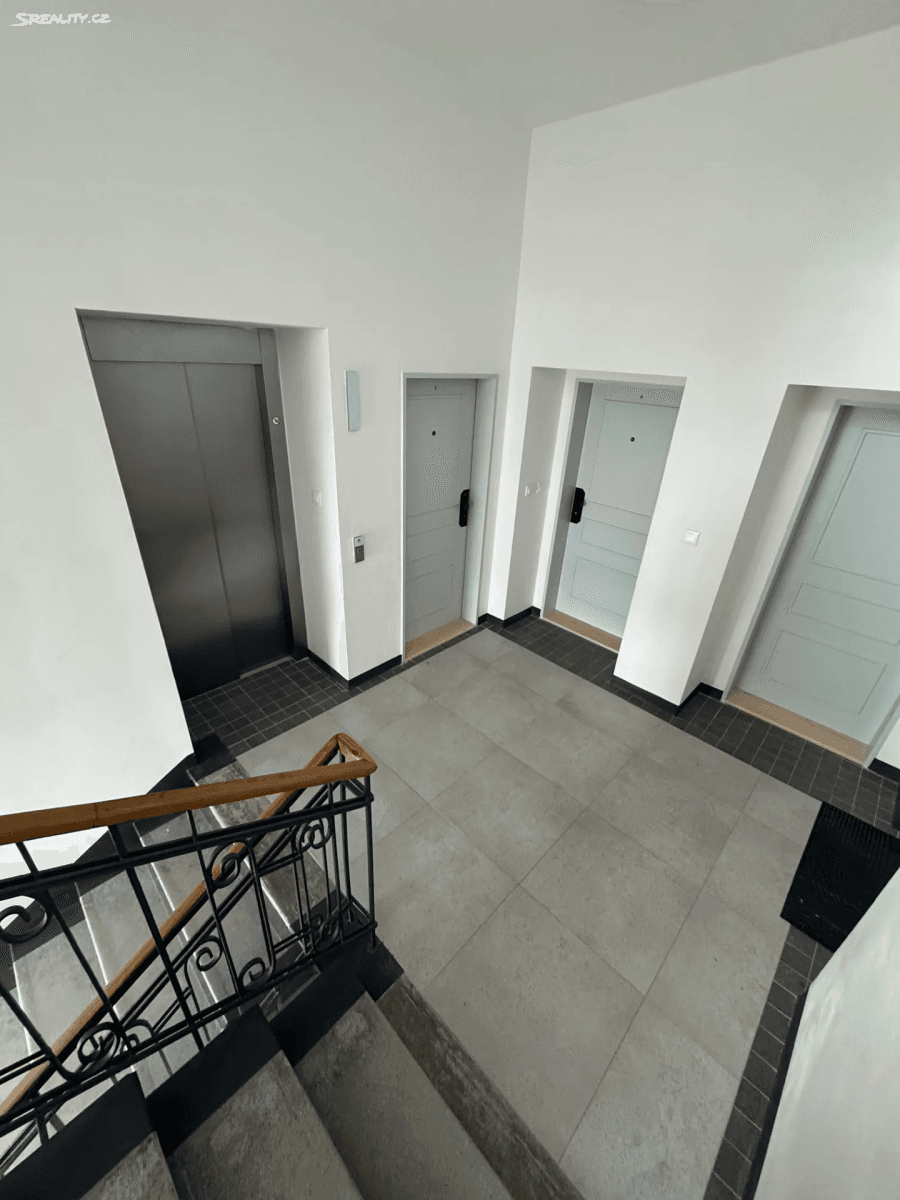 2 bedroom with open-plan kitchen flat to rent, 65 m², 28. října, Ostrava, Moravskoslezský Region 2 bedroom with open-plan kitchen flat to rent, 65 m², 28. října, Ostrava, Moravskoslezský Region