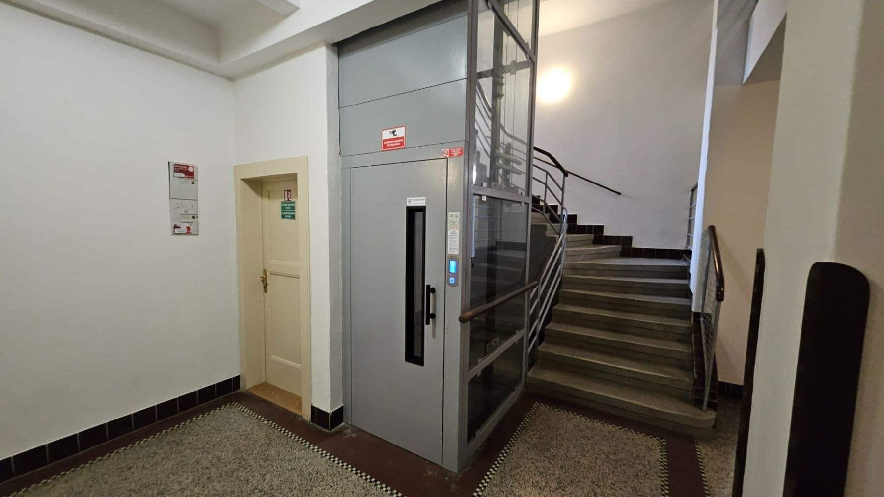 2 bedroom flat for sale, 49 m², Šrobárova, Prague, Prague 2 bedroom flat for sale, 49 m², Šrobárova, Prague, Prague