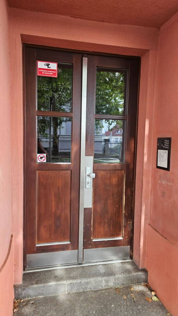 2 bedroom flat for sale, 49 m², Šrobárova, Prague, Prague 2 bedroom flat for sale, 49 m², Šrobárova, Prague, Prague