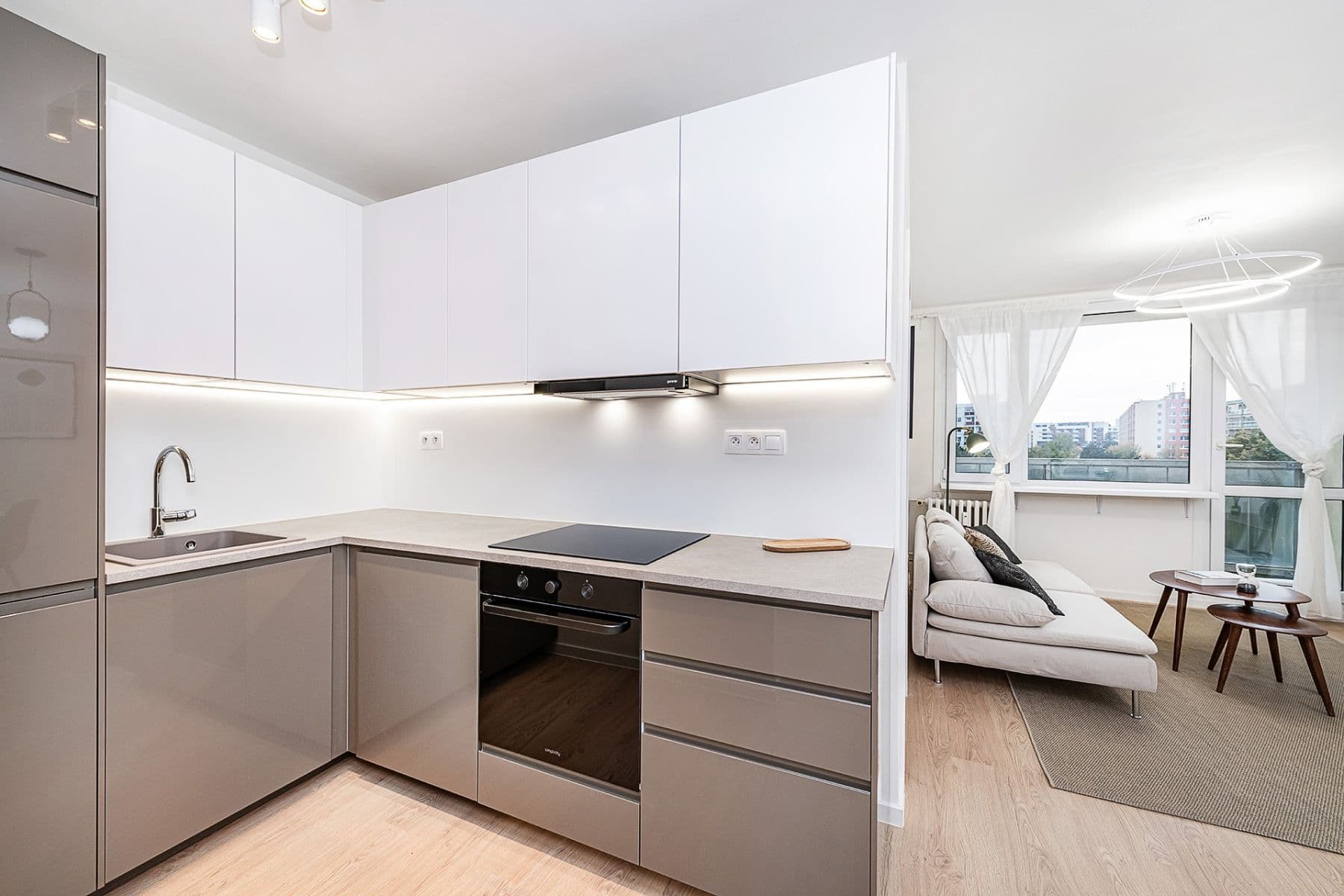 3 bedroom with open-plan kitchen flat for sale, 80 m², Parmská, Prague, Prague 3 bedroom with open-plan kitchen flat for sale, 80 m², Parmská, Prague, Prague