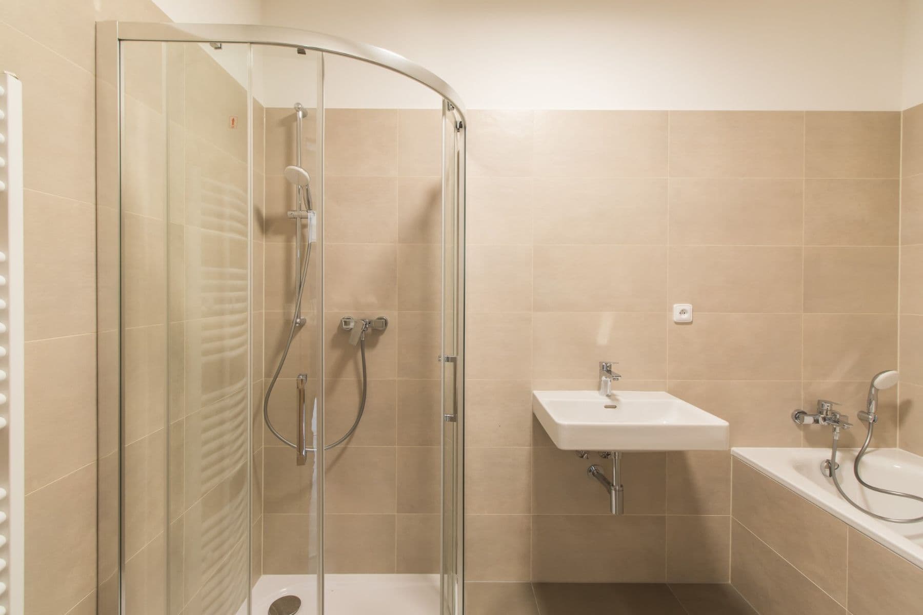 3 bedroom with open-plan kitchen flat for sale, 88 m², Mochovská, Prague, Prague 3 bedroom with open-plan kitchen flat for sale, 88 m², Mochovská, Prague, Prague