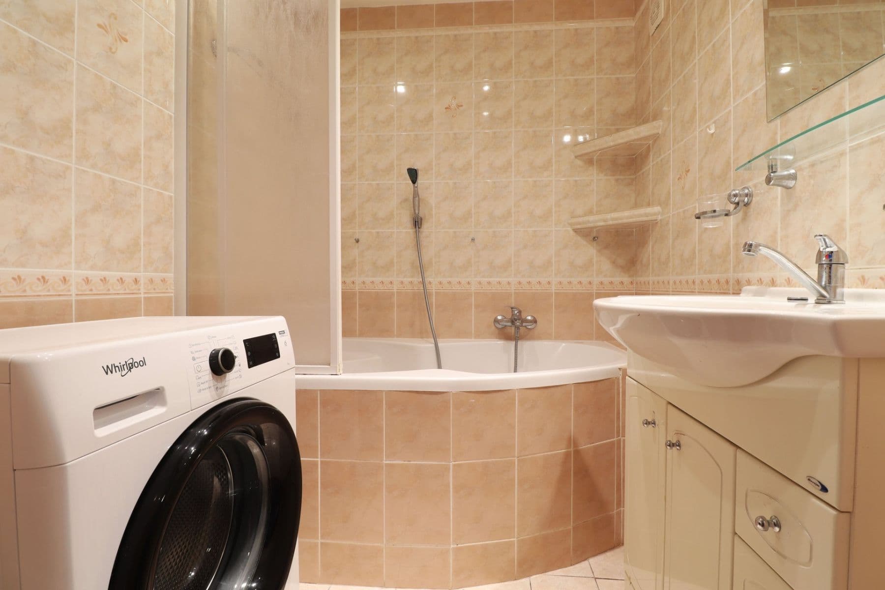 3 bedroom flat to rent, 75 m², Ohradní, Prague, Prague 3 bedroom flat to rent, 75 m², Ohradní, Prague, Prague