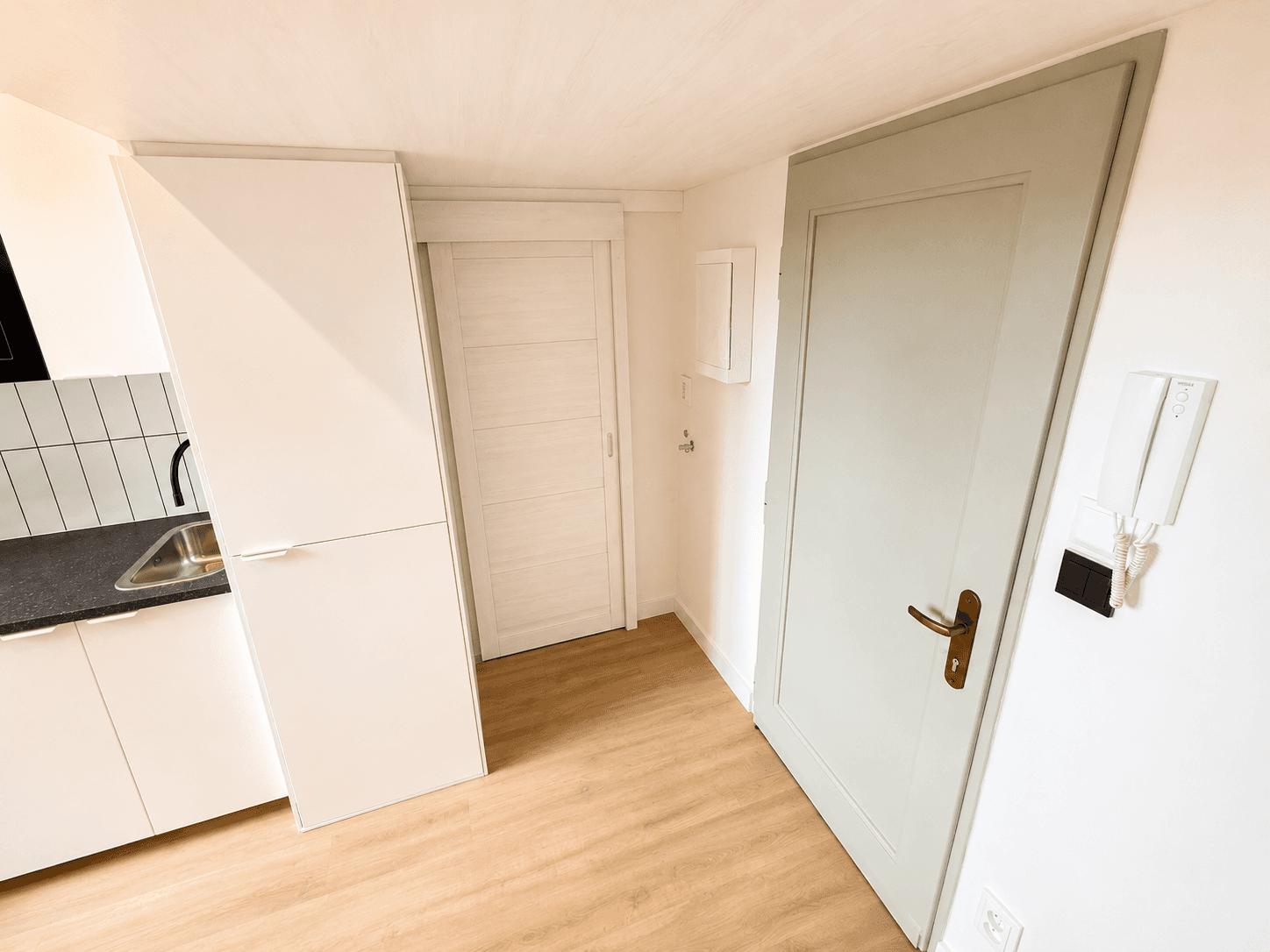 Small studio flat to rent, 16 m², V Holešovičkách, Prague, Prague Small studio flat to rent, 16 m², V Holešovičkách, Prague, Prague