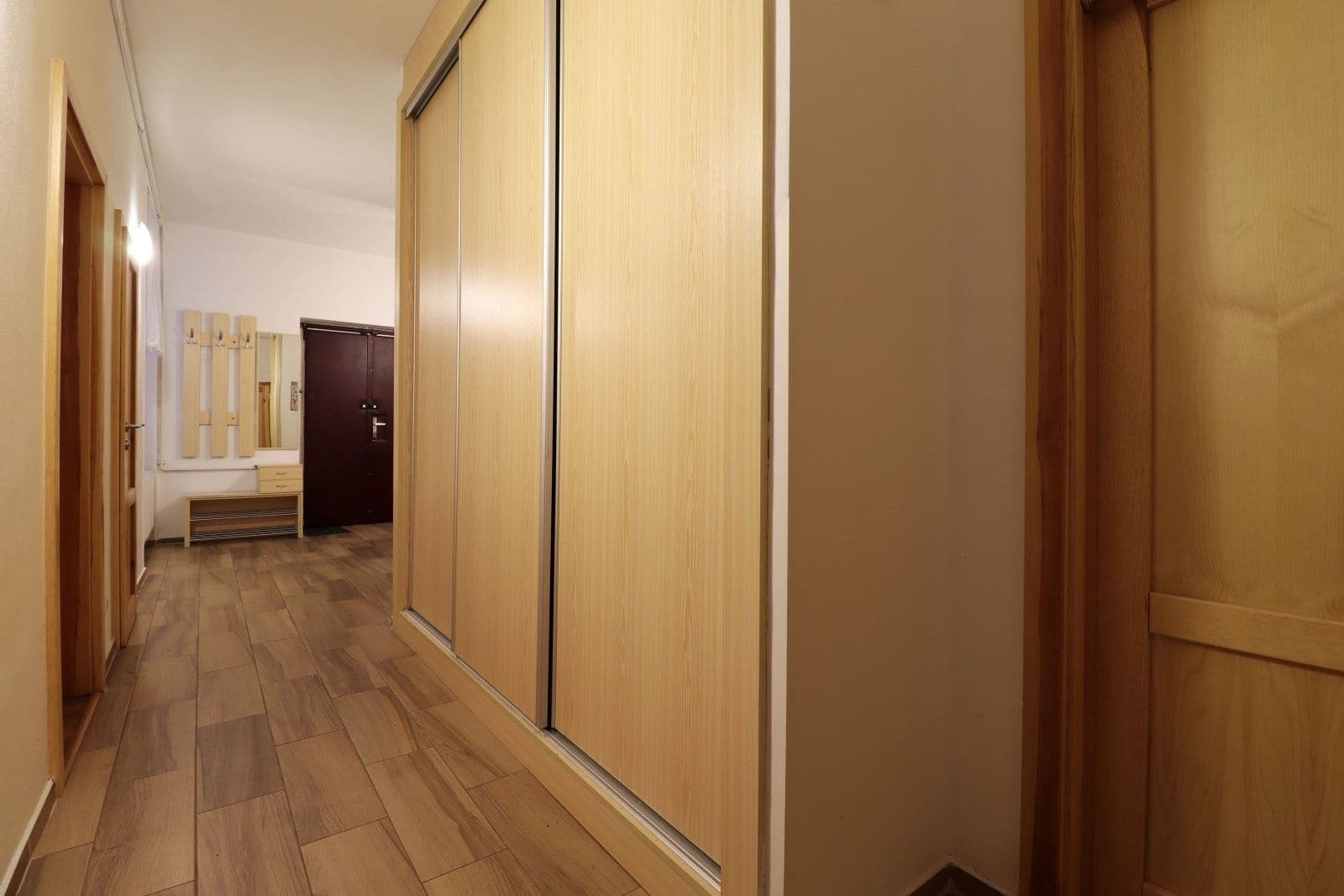 4 bedroom flat to rent, 105 m², U smaltovny, Prague, Prague 4 bedroom flat to rent, 105 m², U smaltovny, Prague, Prague