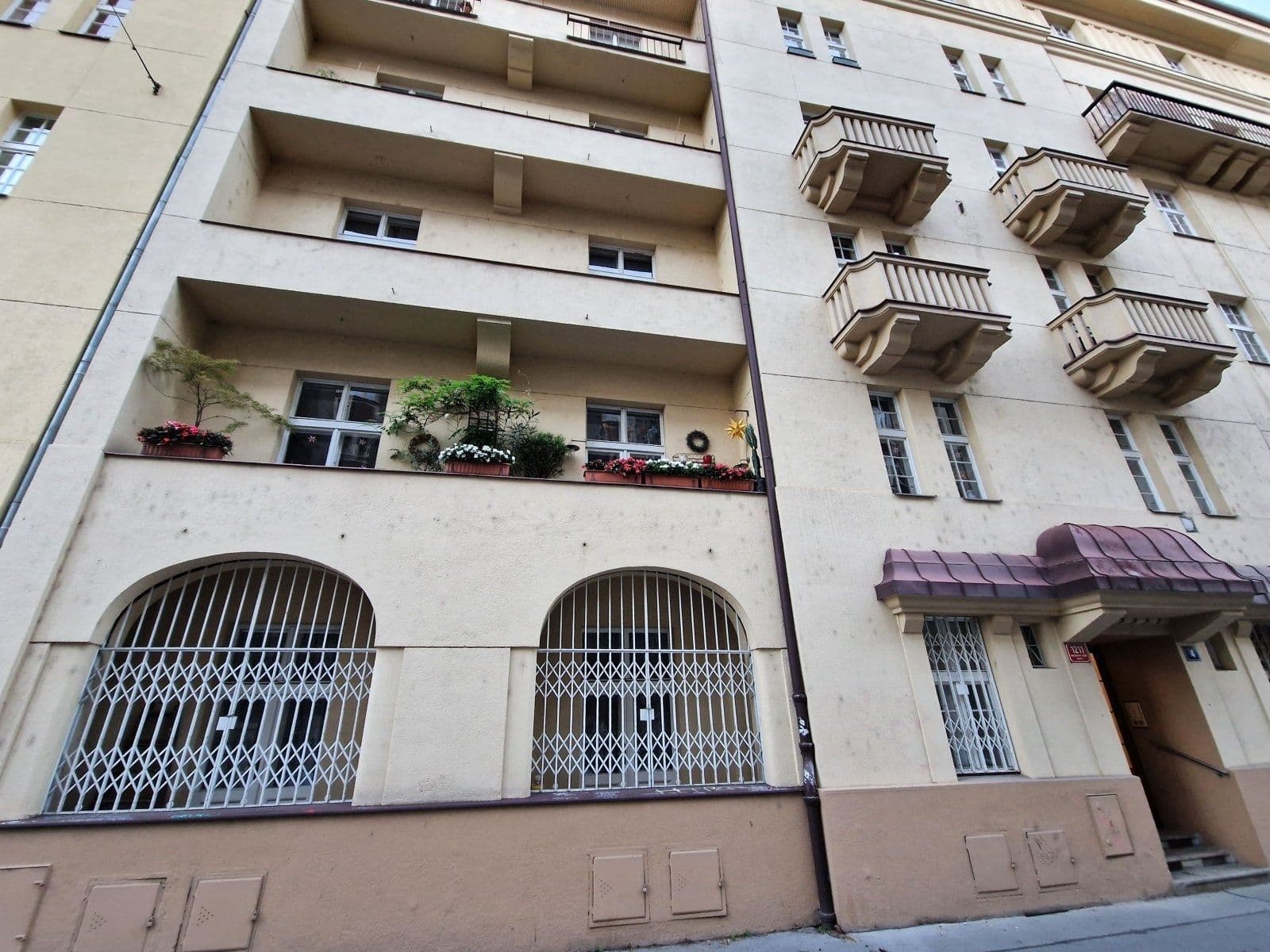 4 bedroom flat to rent, 105 m², U smaltovny, Prague, Prague 4 bedroom flat to rent, 105 m², U smaltovny, Prague, Prague