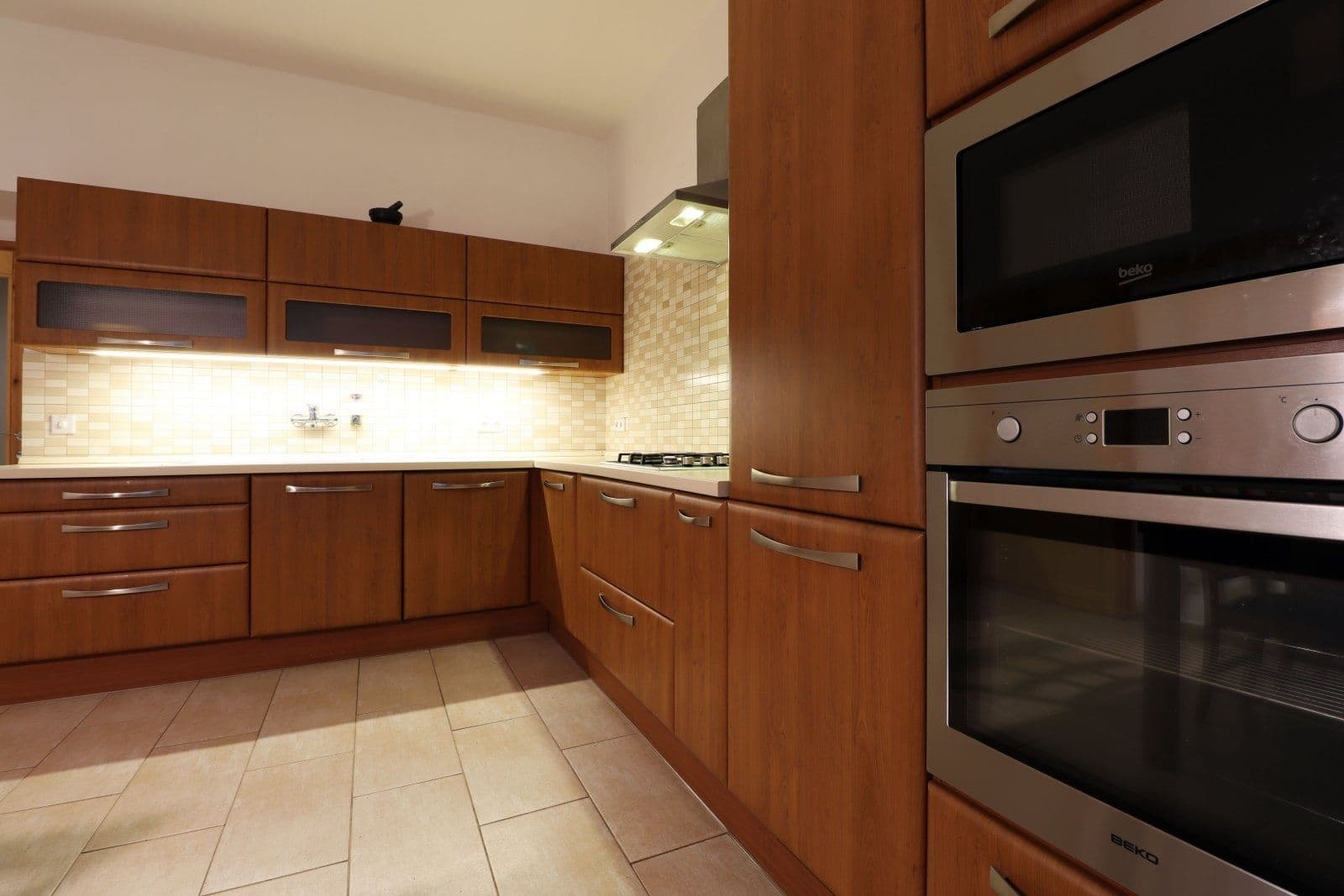 4 bedroom flat to rent, 105 m², U smaltovny, Prague, Prague 4 bedroom flat to rent, 105 m², U smaltovny, Prague, Prague