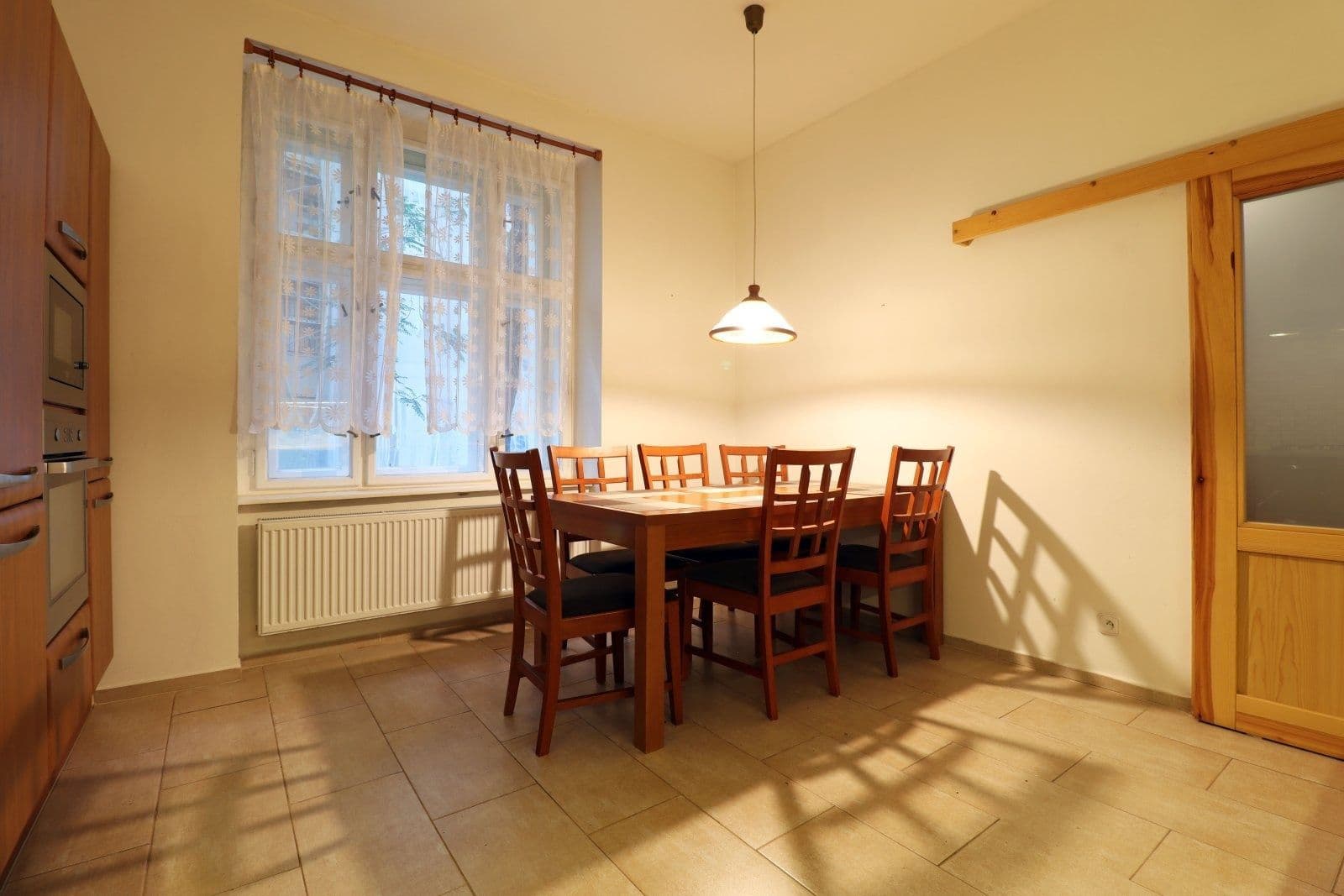 4 bedroom flat to rent, 105 m², U smaltovny, Prague, Prague 4 bedroom flat to rent, 105 m², U smaltovny, Prague, Prague