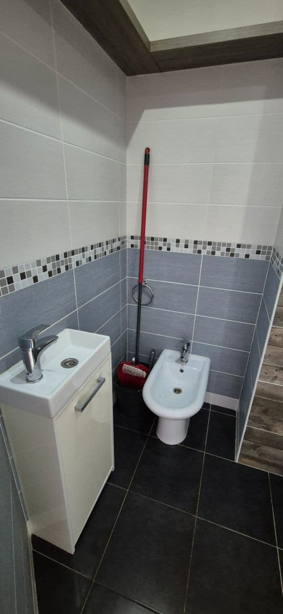 3 bedroom flat to rent, 55 m², Jazmínová, Košice - mestská časť Západ, Košický Region 3 bedroom flat to rent, 55 m², Jazmínová, Košice - mestská časť Západ, Košický Region
