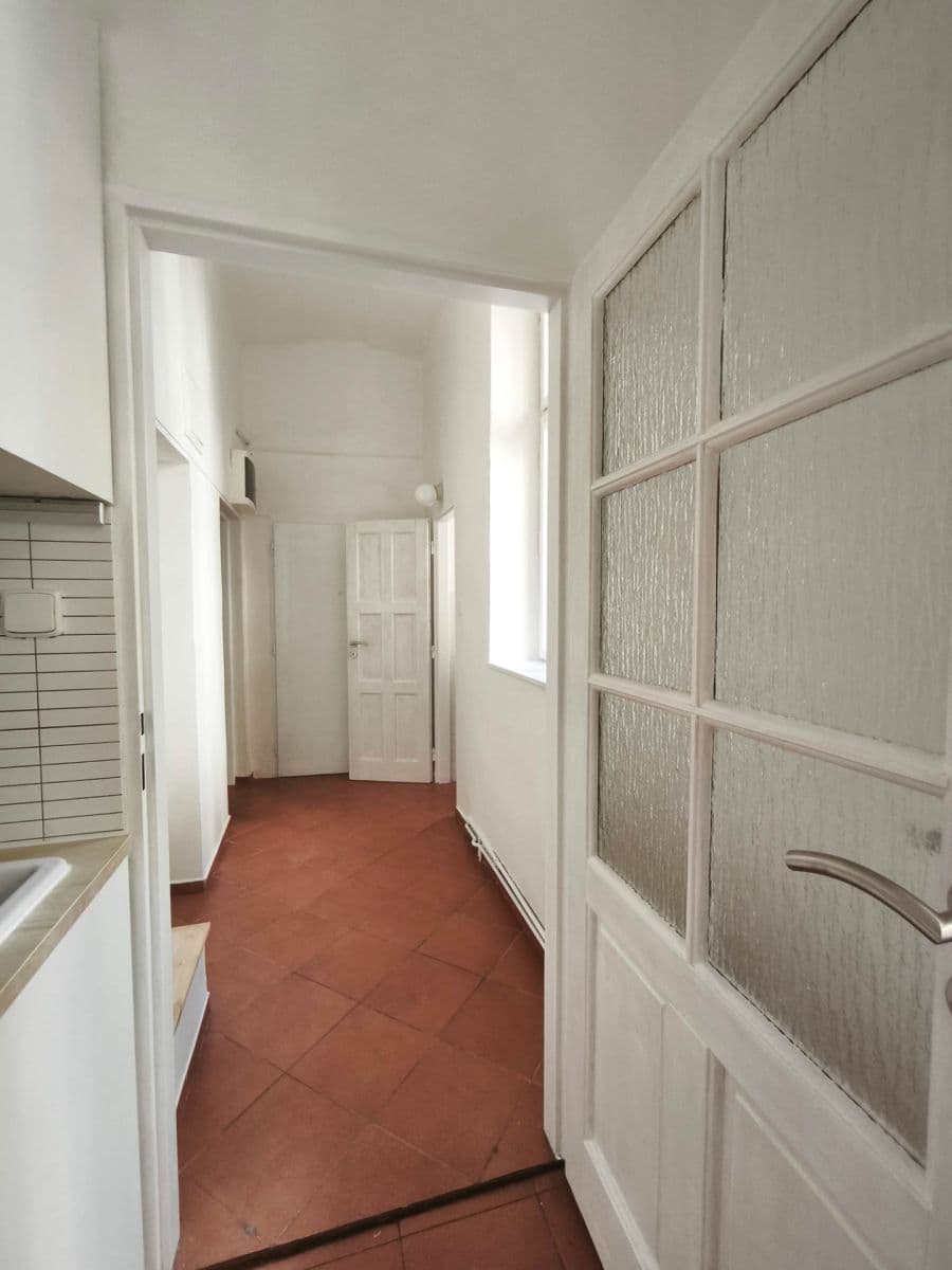 2 bedroom with open-plan kitchen flat to rent, 70 m², Cimburkova, Prague, Prague 2 bedroom with open-plan kitchen flat to rent, 70 m², Cimburkova, Prague, Prague