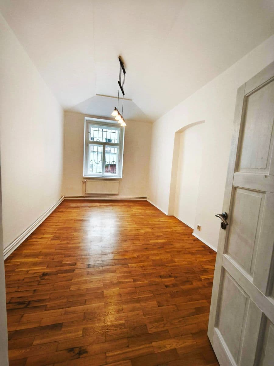 2 bedroom with open-plan kitchen flat to rent, 70 m², Cimburkova, Prague, Prague 2 bedroom with open-plan kitchen flat to rent, 70 m², Cimburkova, Prague, Prague