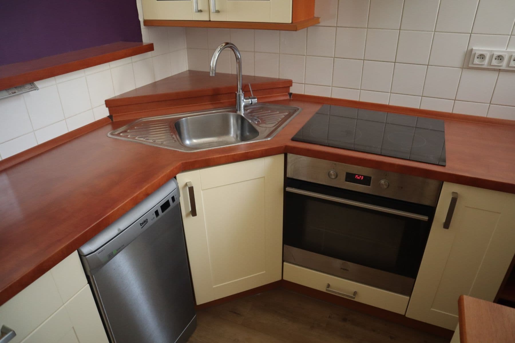 1 bedroom with open-plan kitchen flat for sale, 66 m², Edvarda Beneše, Plzeň, Plzeňský Region 1 bedroom with open-plan kitchen flat for sale, 66 m², Edvarda Beneše, Plzeň, Plzeňský Region