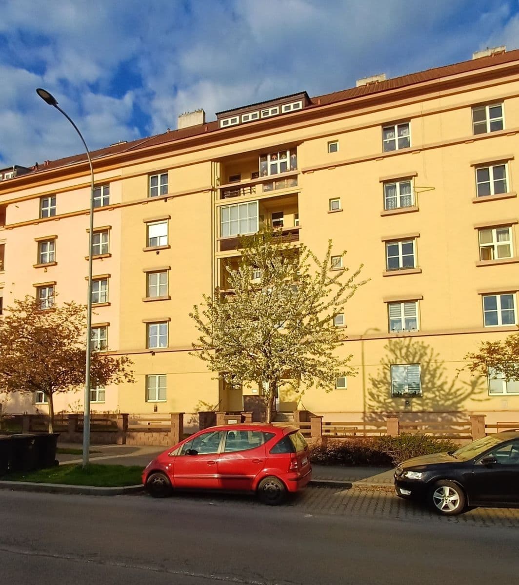 1 bedroom with open-plan kitchen flat for sale, 66 m², Edvarda Beneše, Plzeň, Plzeňský Region 1 bedroom with open-plan kitchen flat for sale, 66 m², Edvarda Beneše, Plzeň, Plzeňský Region