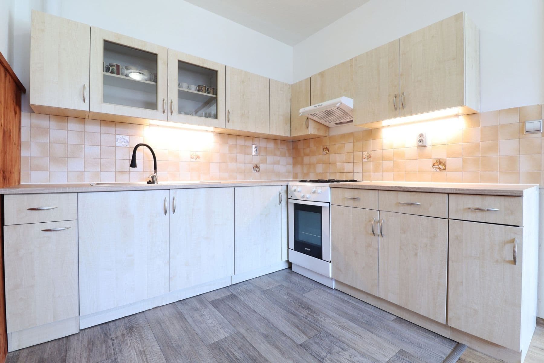 3 bedroom flat to rent, 76 m², Kojetická, Neratovice, Středočeský Region 3 bedroom flat to rent, 76 m², Kojetická, Neratovice, Středočeský Region